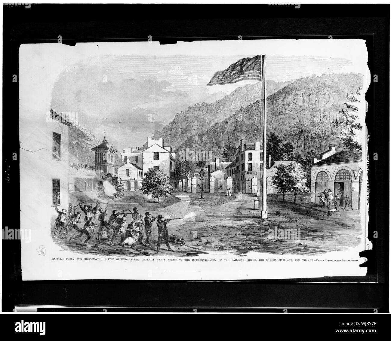 Harper's Ferry insurrección - el campo de batalla - Capitán Alberts" partido atacando a los insurgentes - vista del puente de ferrocarril, el motor-house, y la aldea / desde un bosquejo de nuestro artista especial. Foto de stock