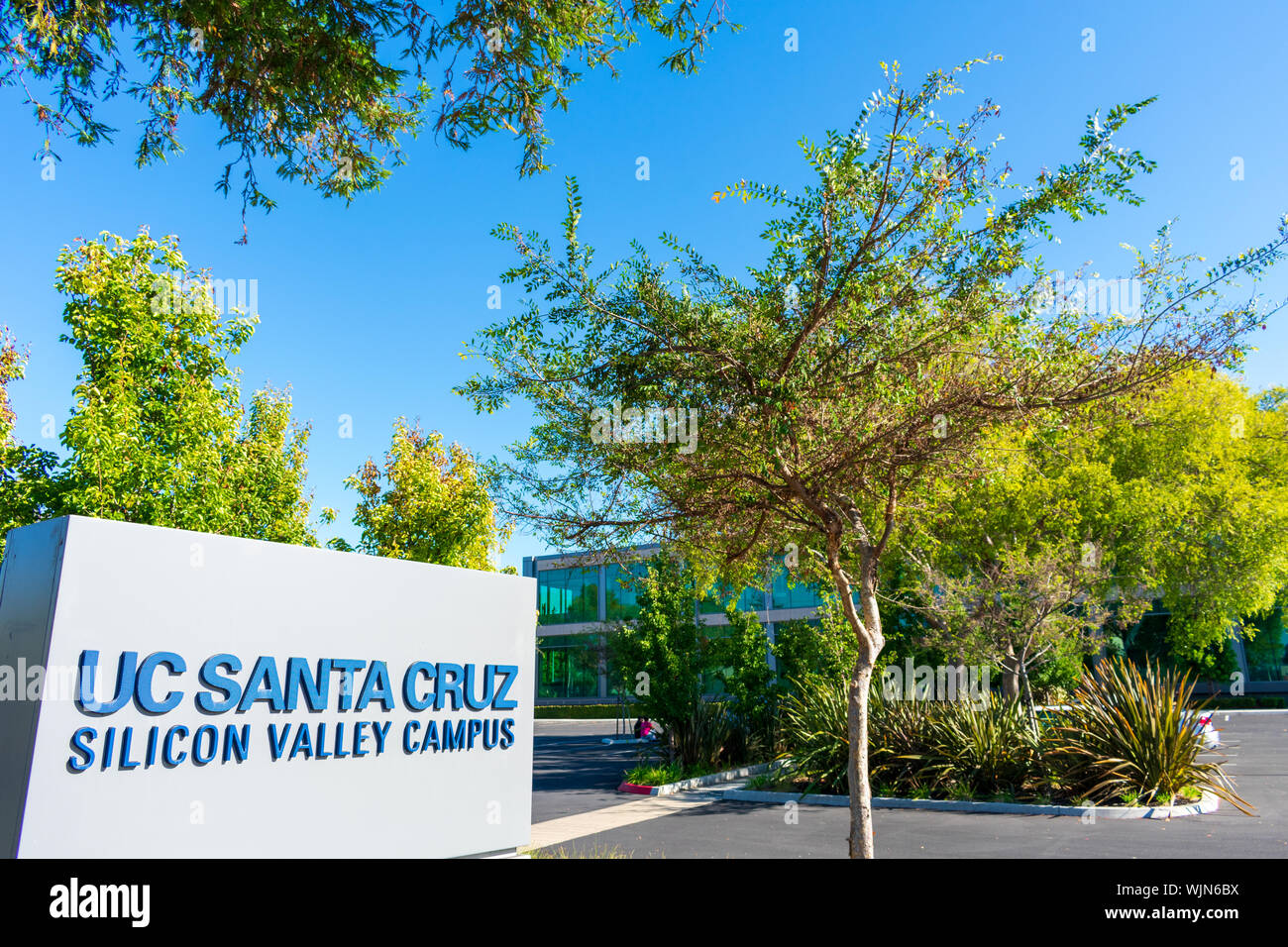 UC Santa Cruz Silicon Valley cerca de firmar extensión campus escolar Foto de stock