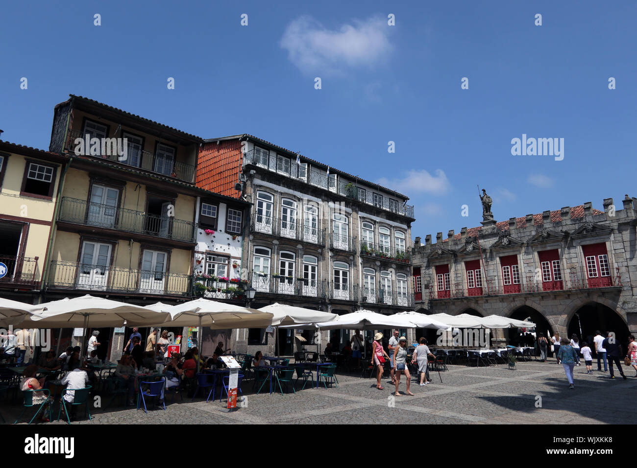 Oliveira Square, Guimaraes, Portugal Foto de stock