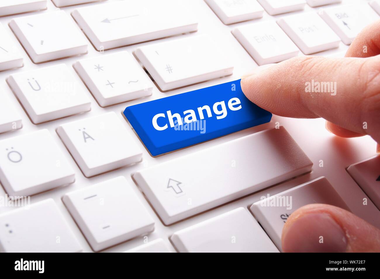 Concepto de cambio que se avecina con la tecla en el teclado Fotografía de  stock - Alamy