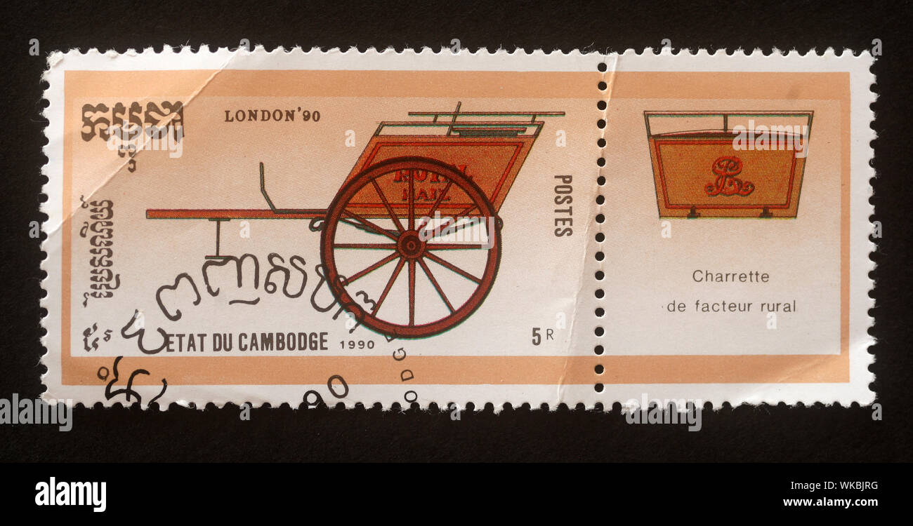 Sello impreso en Camboya muestra correos rurales carro, 'Sello mundo Londres 90' Sello Internacional Exposición, circa 1990. Foto de stock