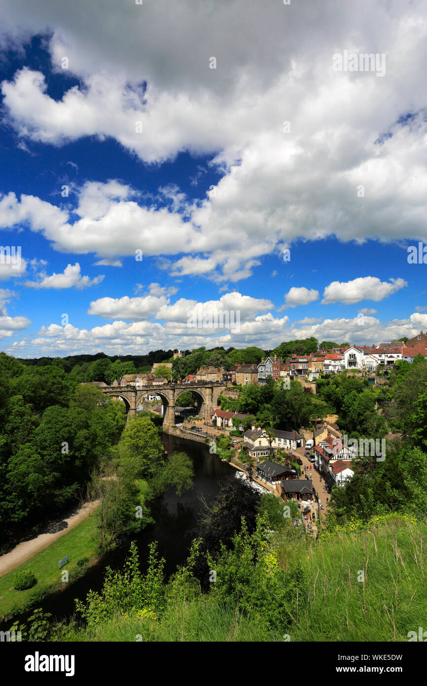 El viaducto sobre el río Nidd, ciudad Knaresborough, North Yorkshire, Inglaterra, Reino Unido. Foto de stock