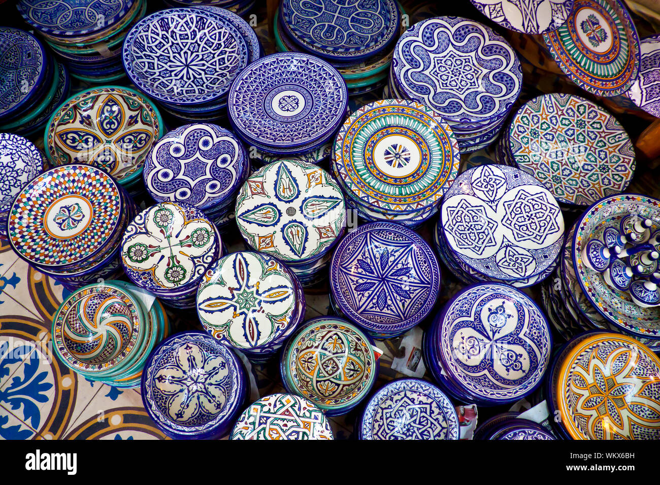 Rodada en el mercado de artesanías en Marruecos Fotografía de stock - Alamy