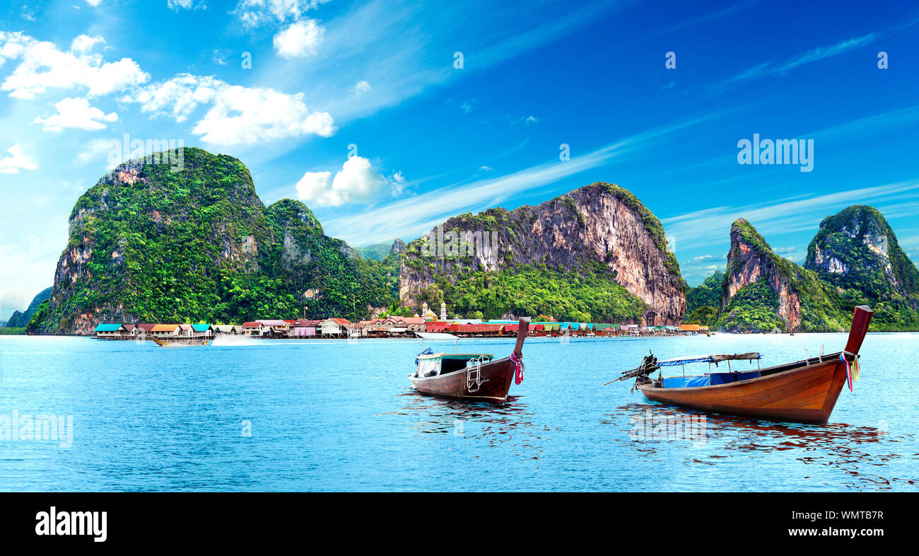 Paisaje Tailandia mar e isla .Aventuras y concepto de viaje exótico.escénico Paisaje de Phuket.paisaje marino y playa paradisíaca Foto de stock