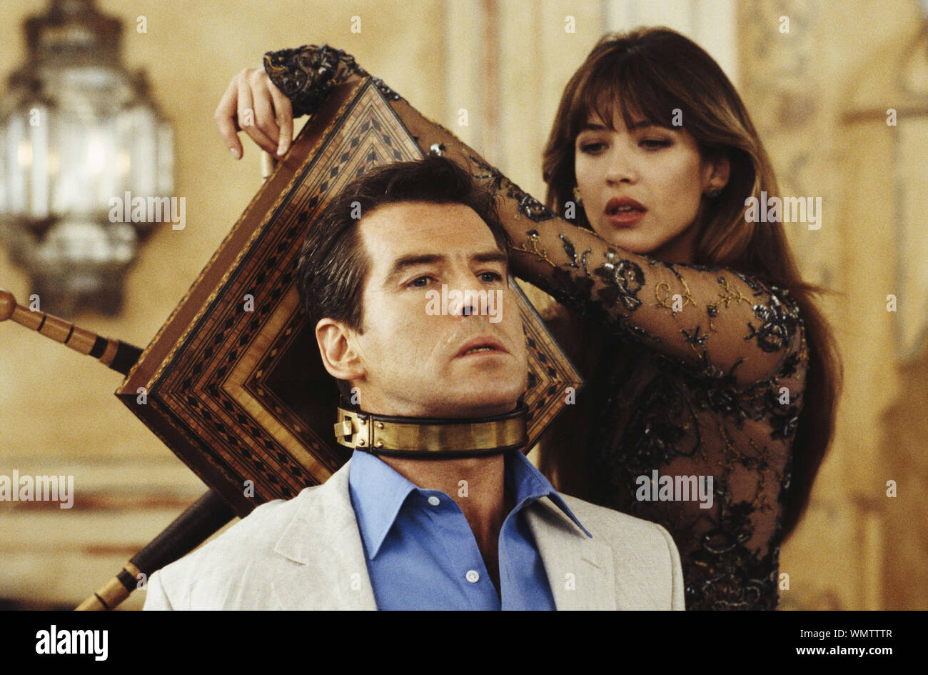 Pierce Brosnan, Sophie Marceau, Elektra King, "El mundo no es