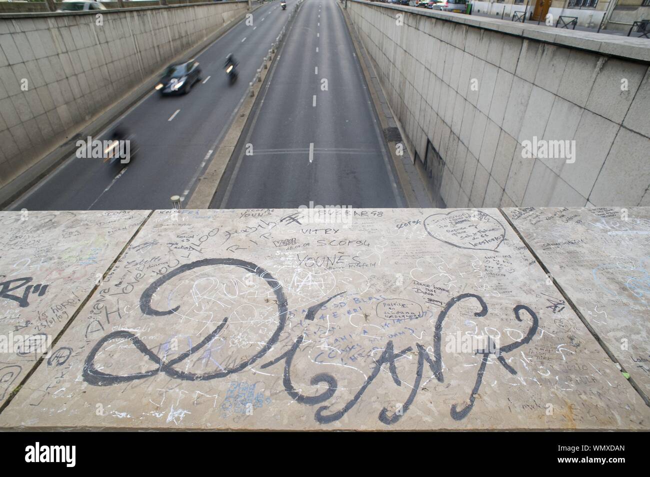 París, Unterführung Pont de l'Alma Unfallort Prinzessin Diana - París, lugar del accidente de Lady Diana en Pont de l'Alma Foto de stock