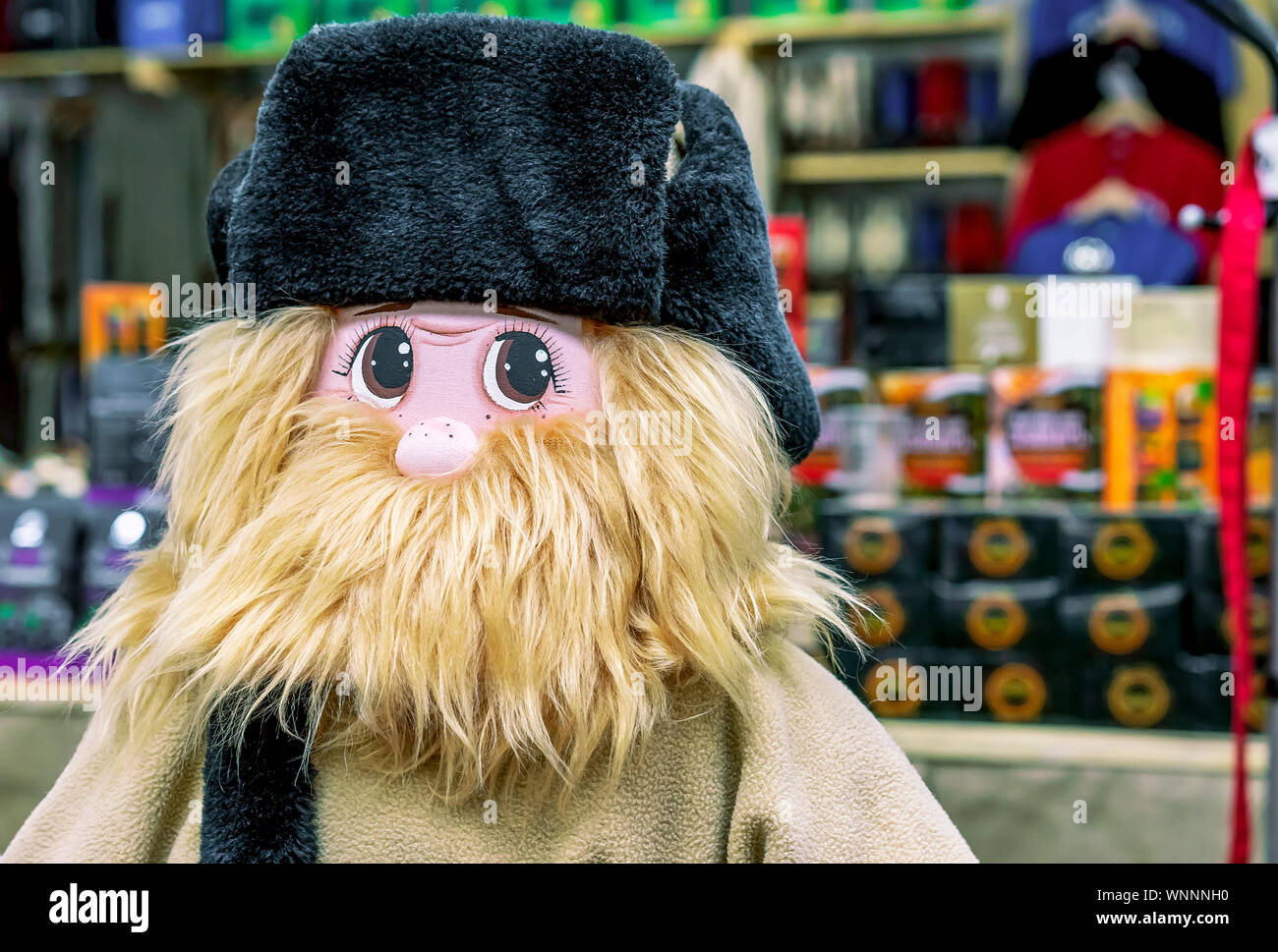 La figura de un brownie barbudo en la tienda de regalos. Foto de stock