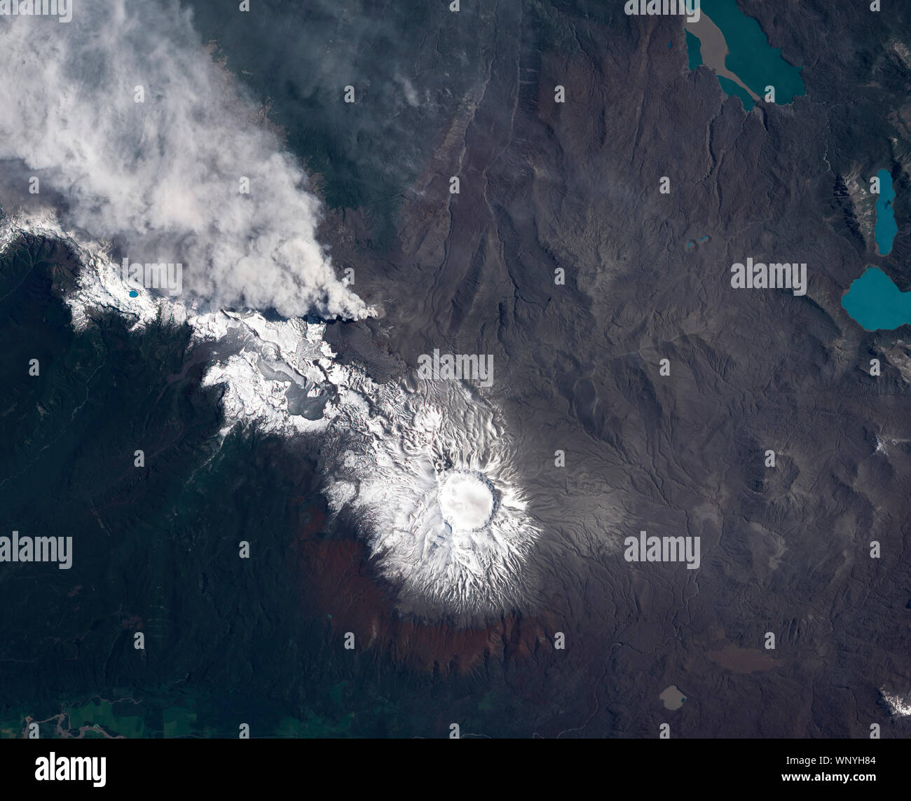 La erupción del volcán Puyehue-Cordón Caulle, Chile, Estados Unidos, 23 de diciembre de 2011, por la NASA/Jesse Allen/DPA Foto de stock