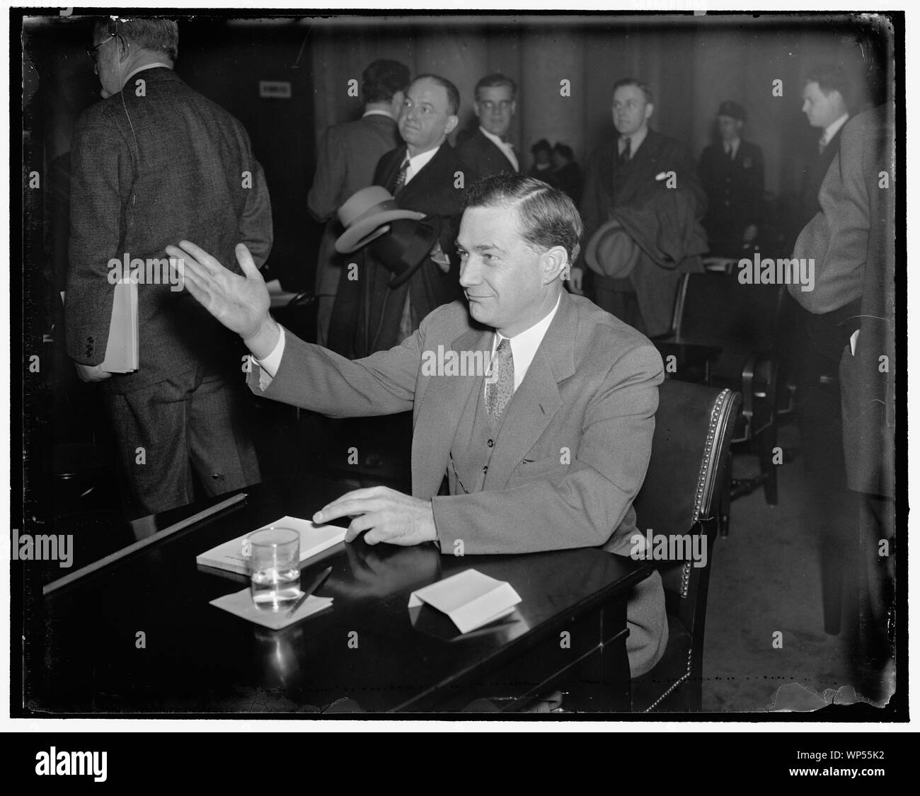 Justin Miller compareciendo ante el Comité Judicial del Senado[COM], 3/17/1937 Foto de stock