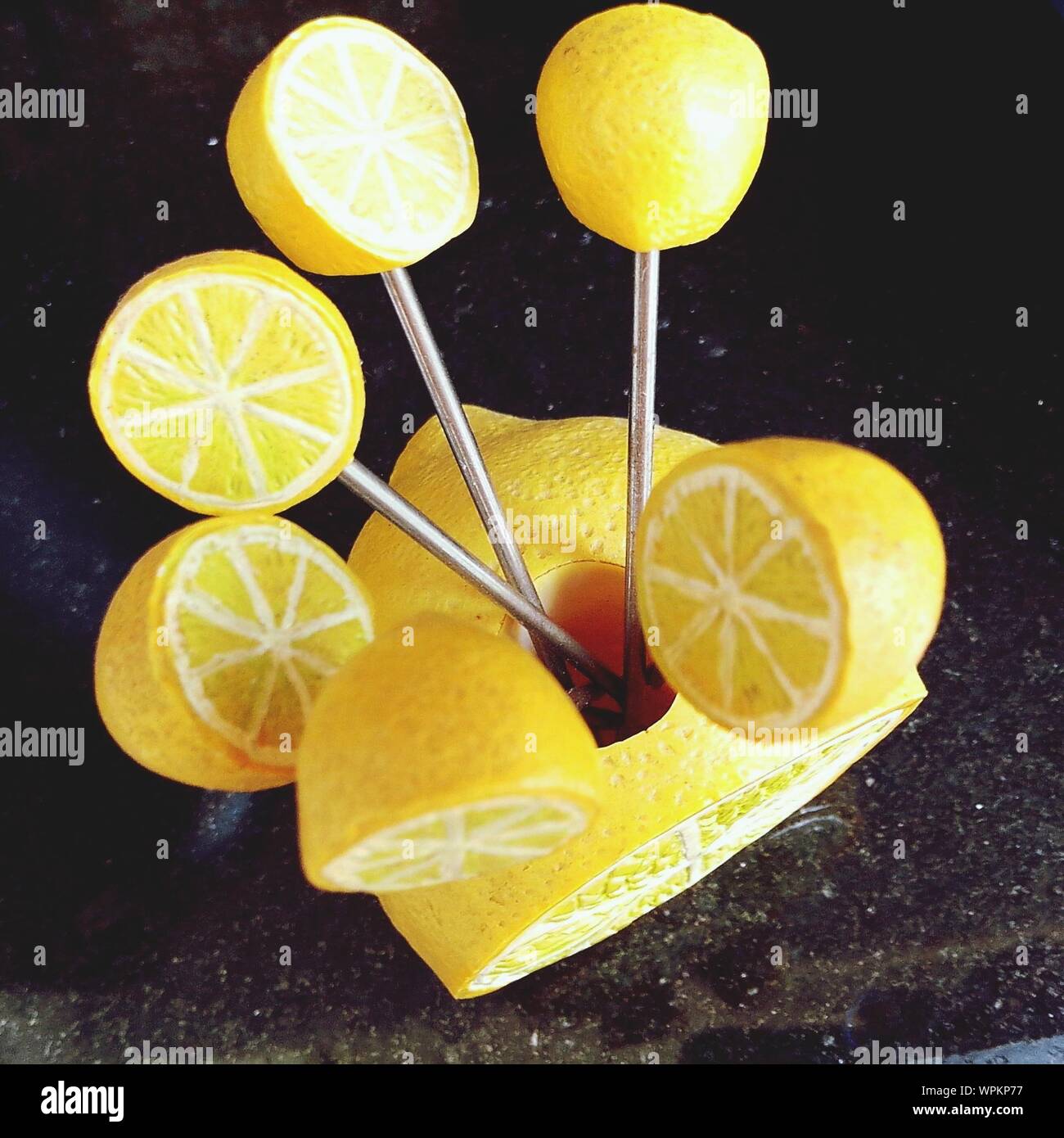 Mezcladores de limón en pie de limón Foto de stock