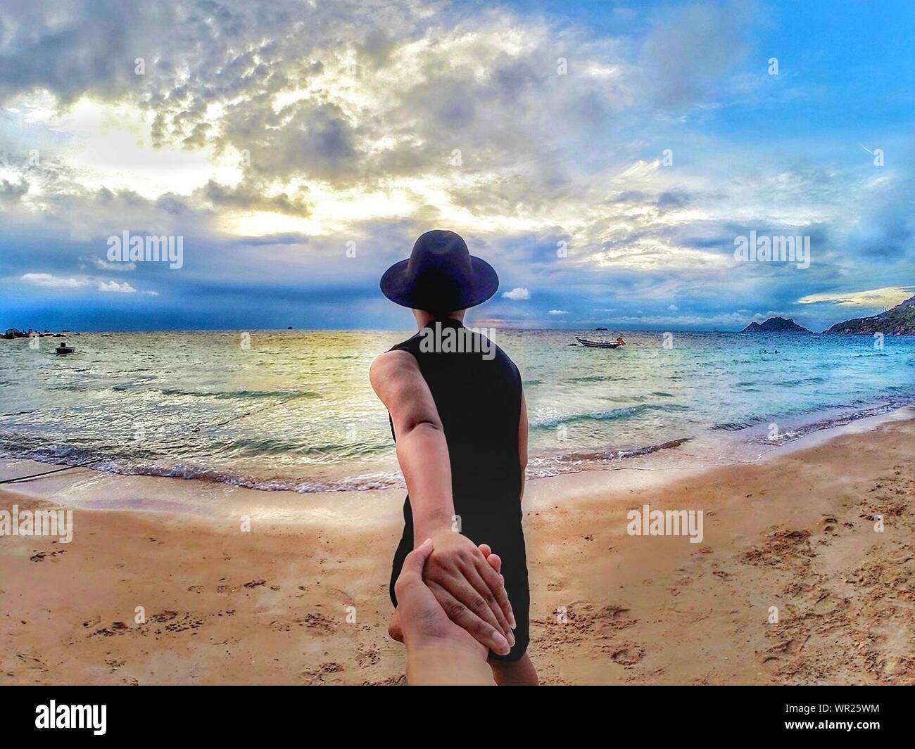 Novia novio playa puesta de sol fotografías e imágenes de alta resolución -  Alamy