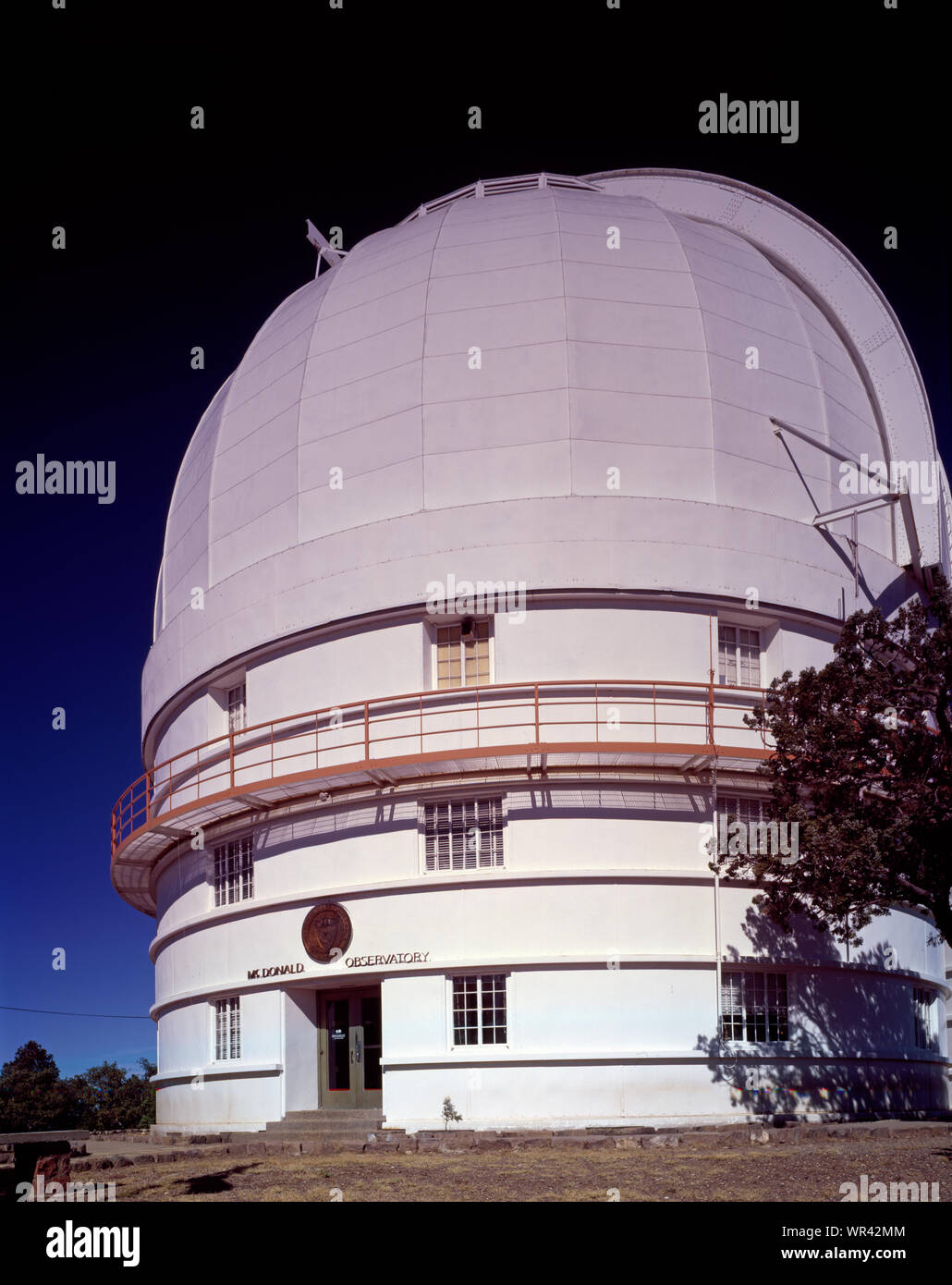 Observatorio McDonald, operado por la Universidad de Texas en Austin, y está ubicado en Fort Davis, Texas Foto de stock
