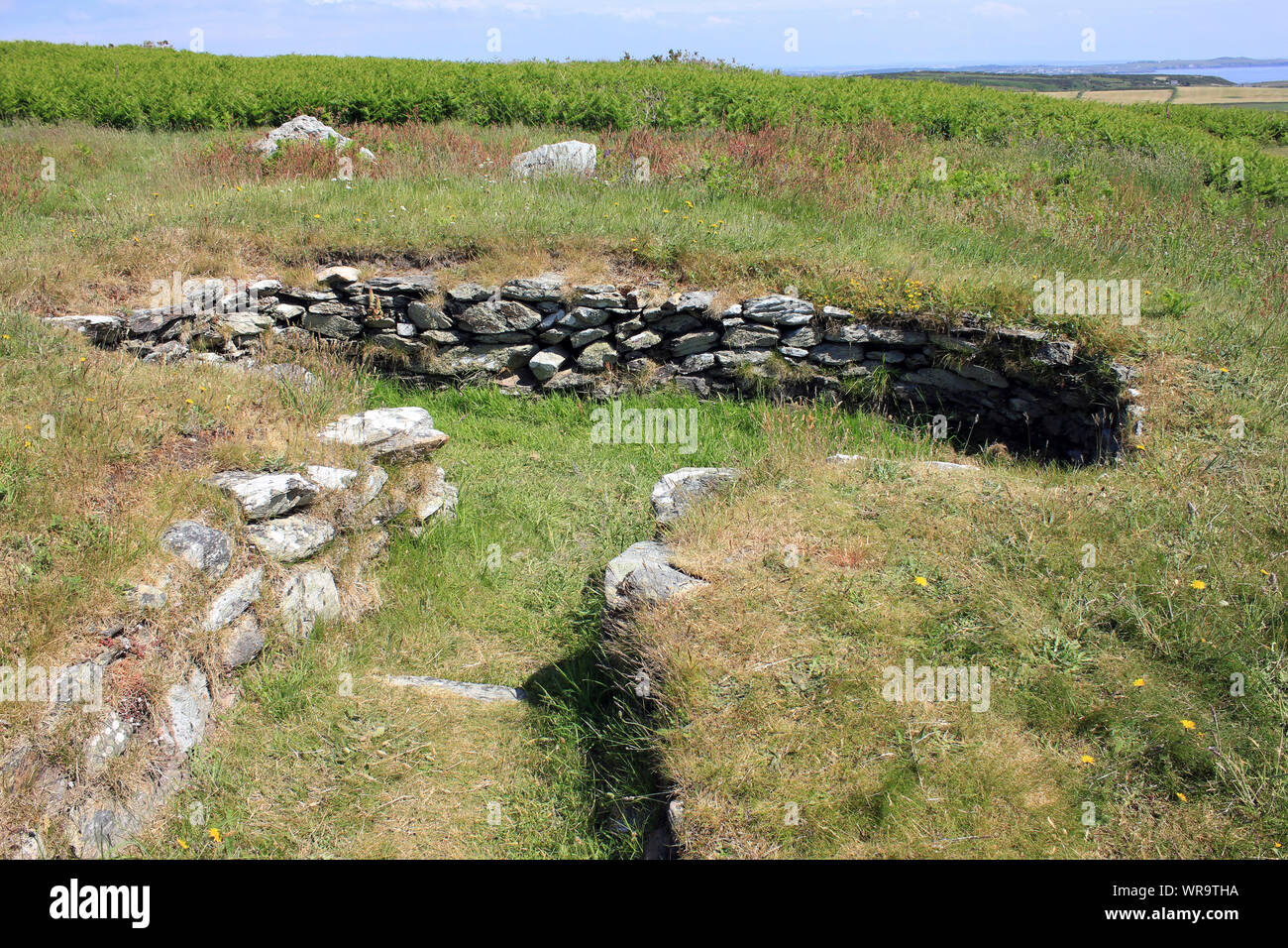 Cabaña de piedra Ty Mawr, Holyhead mountain, Anglesey Foto de stock