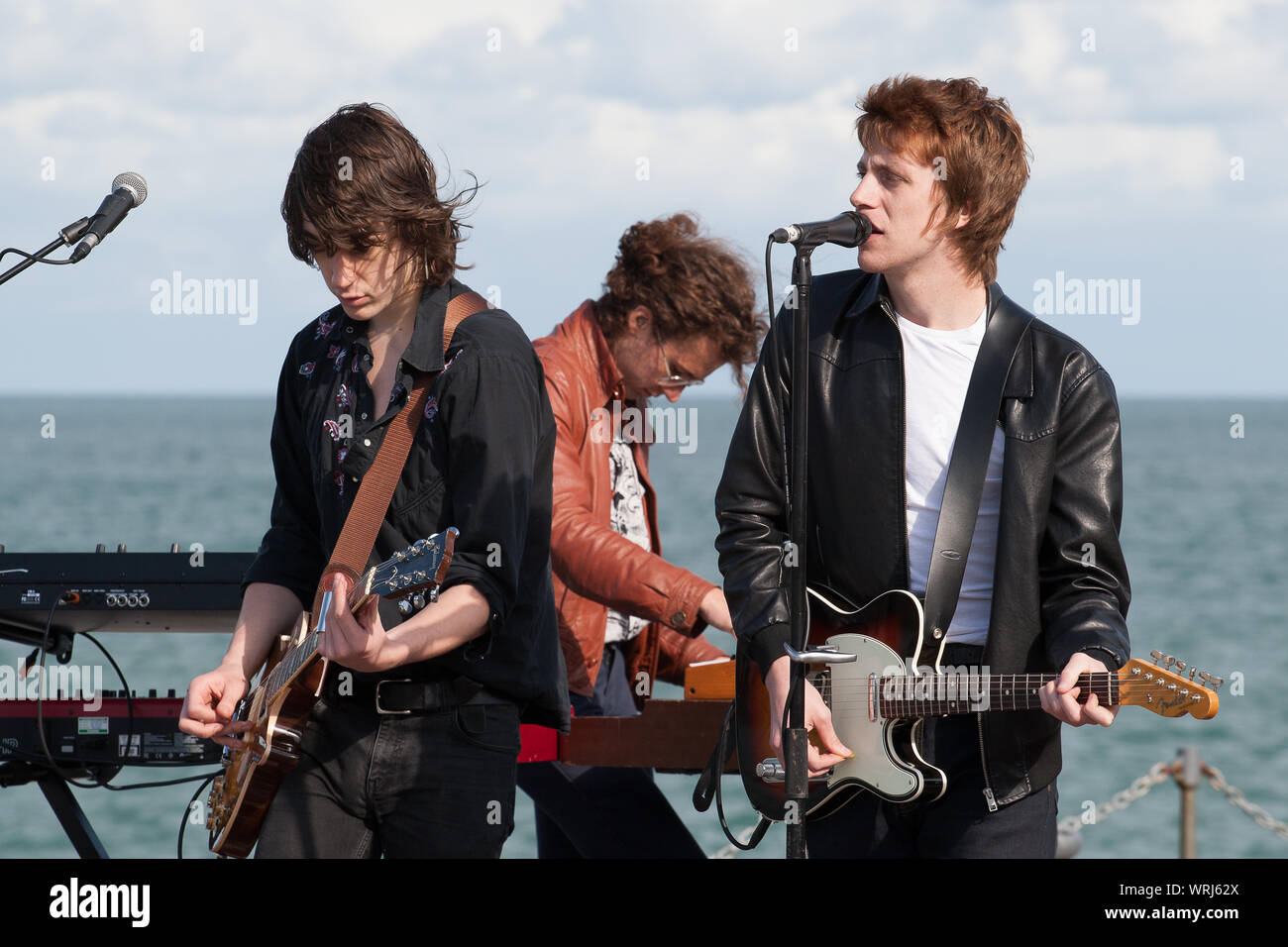 Rock Band Folkestone Pier Foto de stock