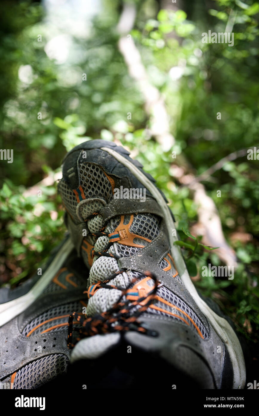 Bota de alpinismo fotografías e imágenes de alta resolución - Alamy