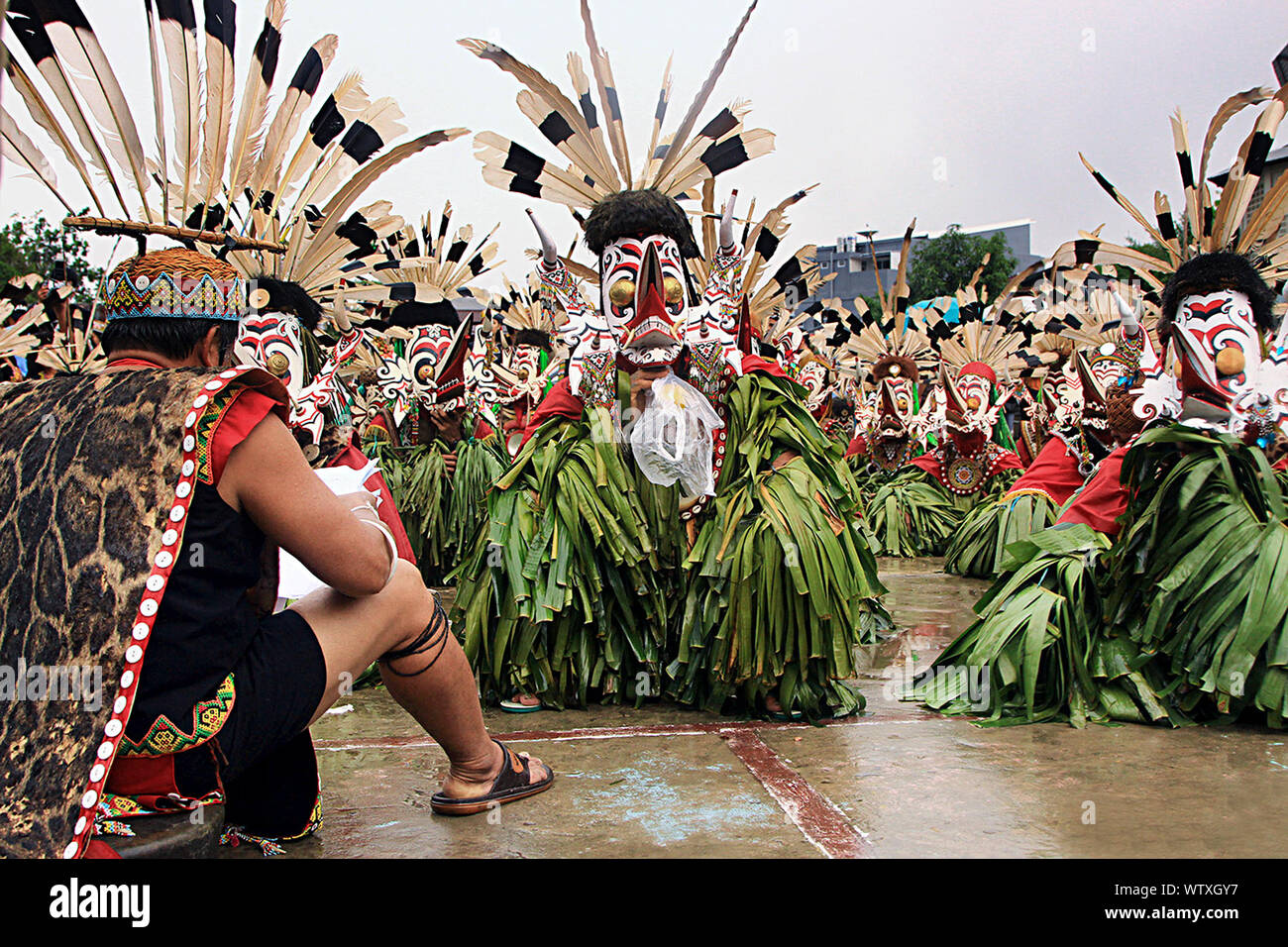 Los bailarines durante el tradicional Festival Foto de stock