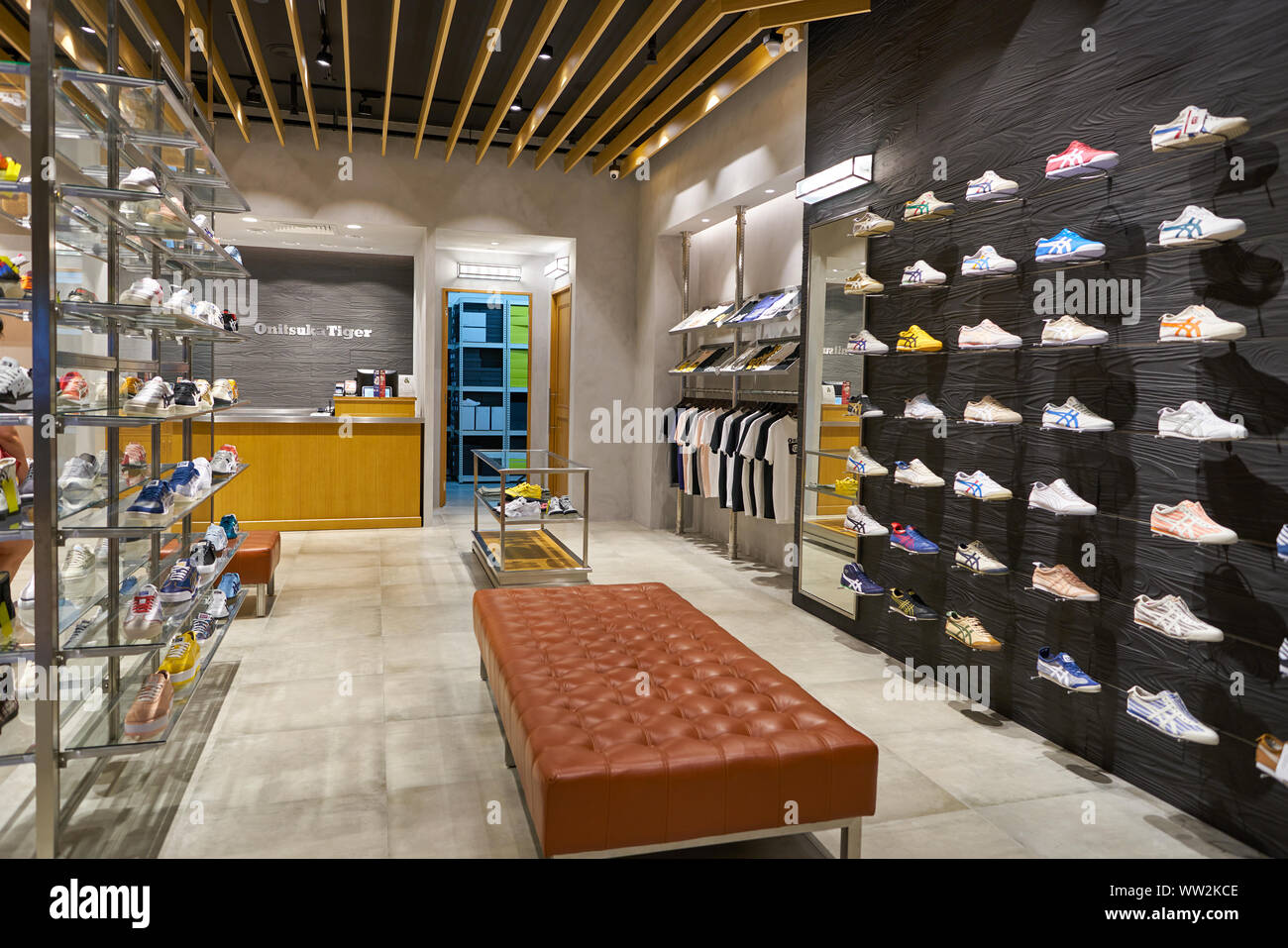 onitsuka tiger jewel