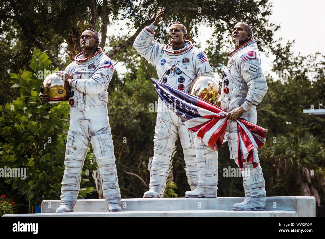 Eagle ha aterrizado en la escultura de la NASA en el Centro Espacial Kennedy, Florida Foto de stock