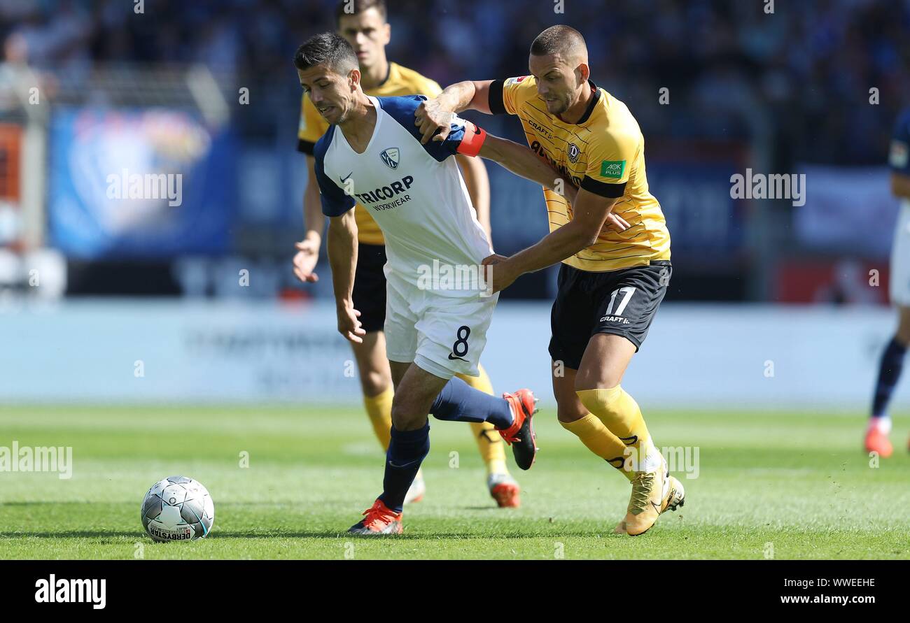 Bochum, Alemania. 15 Sep, 2019. firo: 15.09.2019 Fútbol, en 2019/2020 2.Bundesliga: Bochum - Dynamo Dresden 2: 2, Rene Klingenburg duelos versus Anthony Losilla | Uso de crédito en todo el mundo: dpa/Alamy Live News Foto de stock