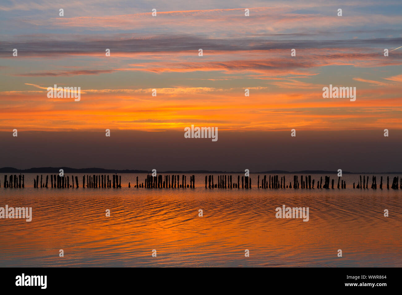 Atardecer en Jasmunder Bodden Foto de stock