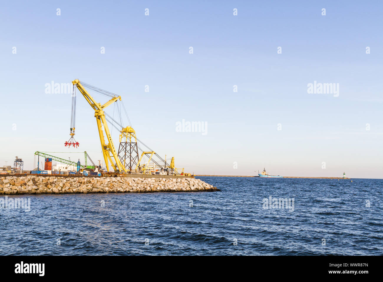 Puerto del Mar Báltico Mukran Foto de stock