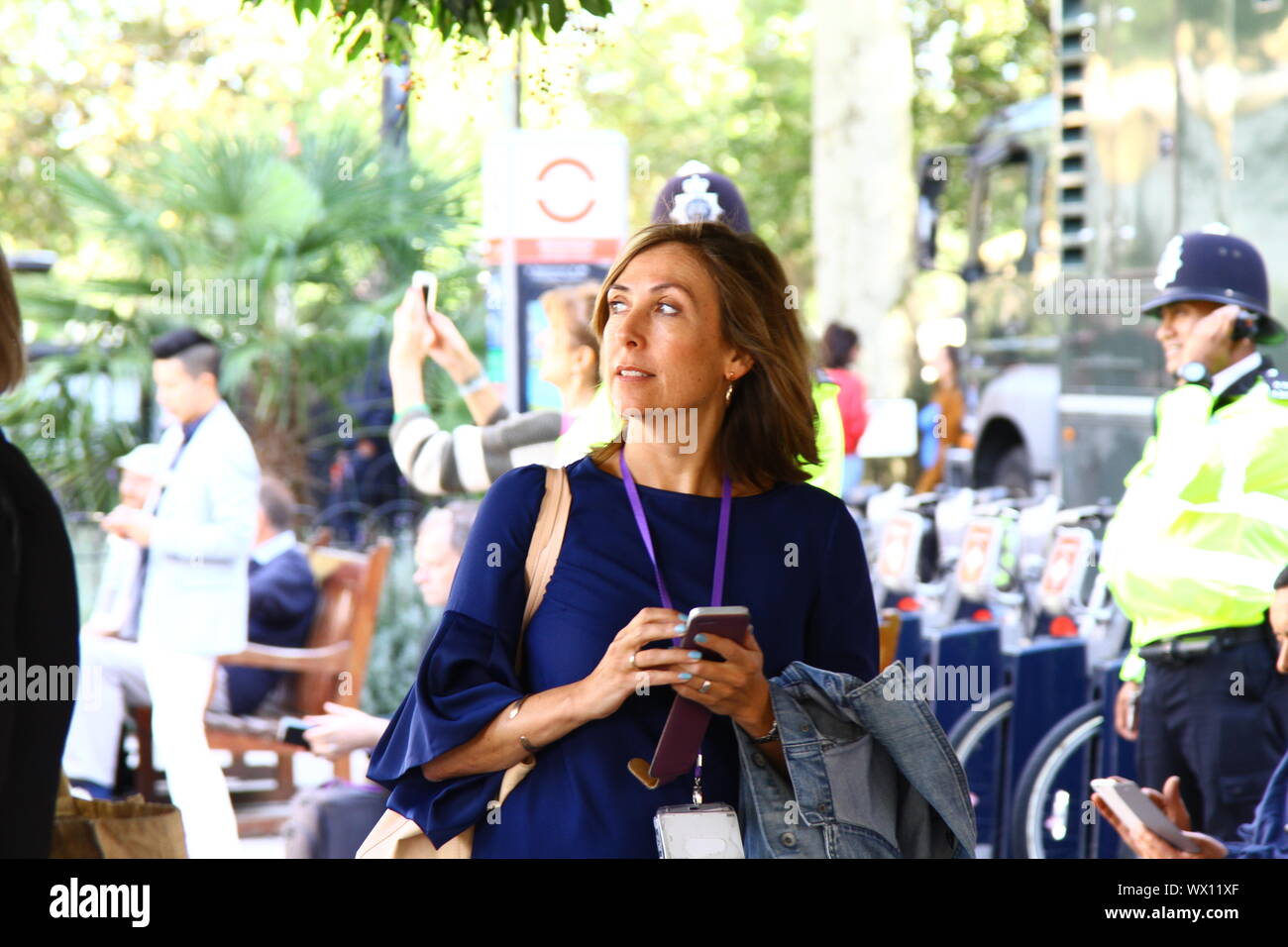 VICKY joven jefe político del corresponsal de la BBC News EN EL LONDON BOROUGH DE WESTMINSTER EN 5º de septiembre de 2019. Tiempos BREXIT ocupado por periodistas británicos. Los presentadores de noticias. Los lectores de noticias. Foto de stock