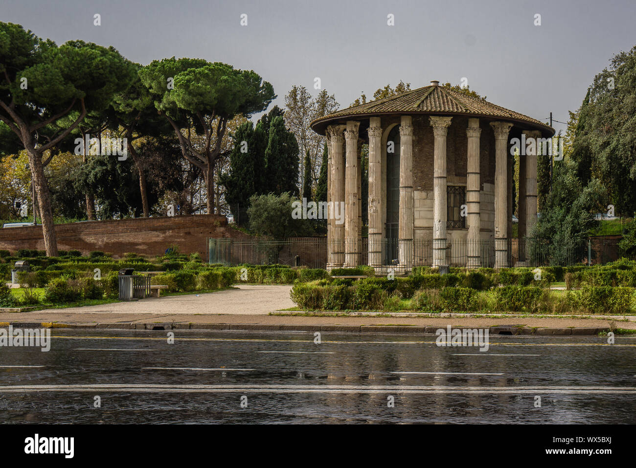 El Tempio di Ercole Vincitore Historia Ciudad Imperio de Roma Foto de stock