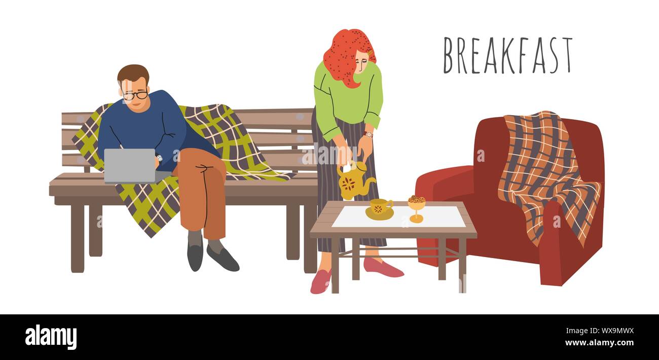 La familia va a desayunar. La esposa vierte té, el marido se sienta en un banco con un portátil. Cartoon vectores planos aislados en la ilustración Ilustración del Vector