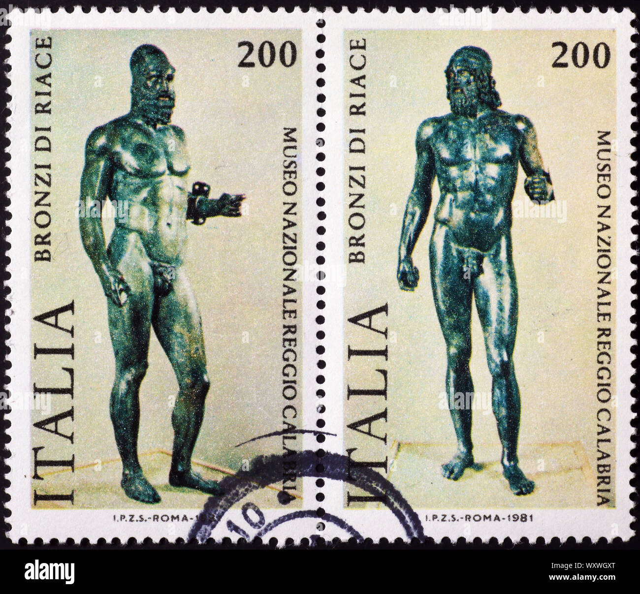 Los bronces de Riace en sellos italianos Foto de stock