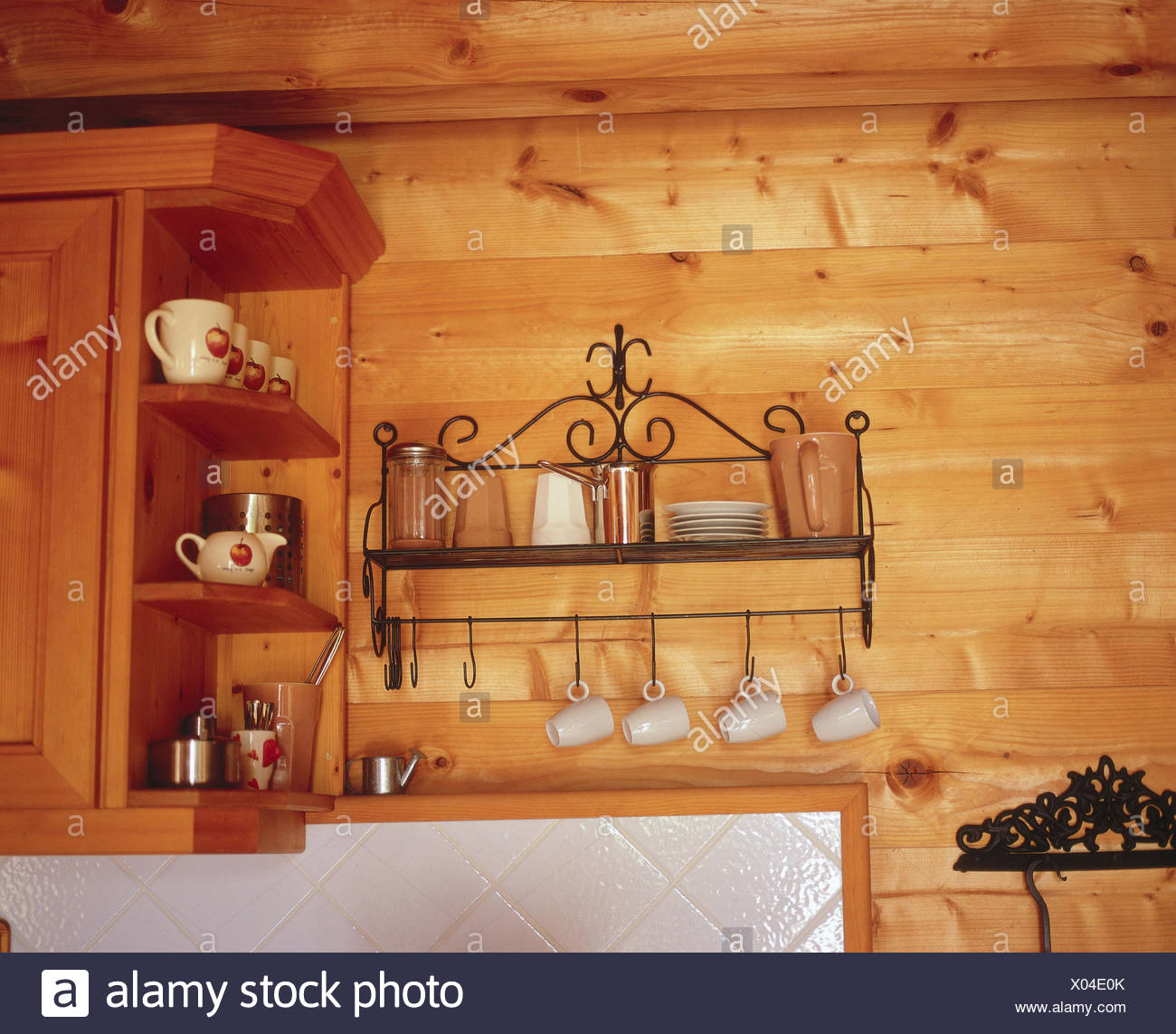Cocina Todos Los Platos De La Misma Pared Que Cubre La Pared De