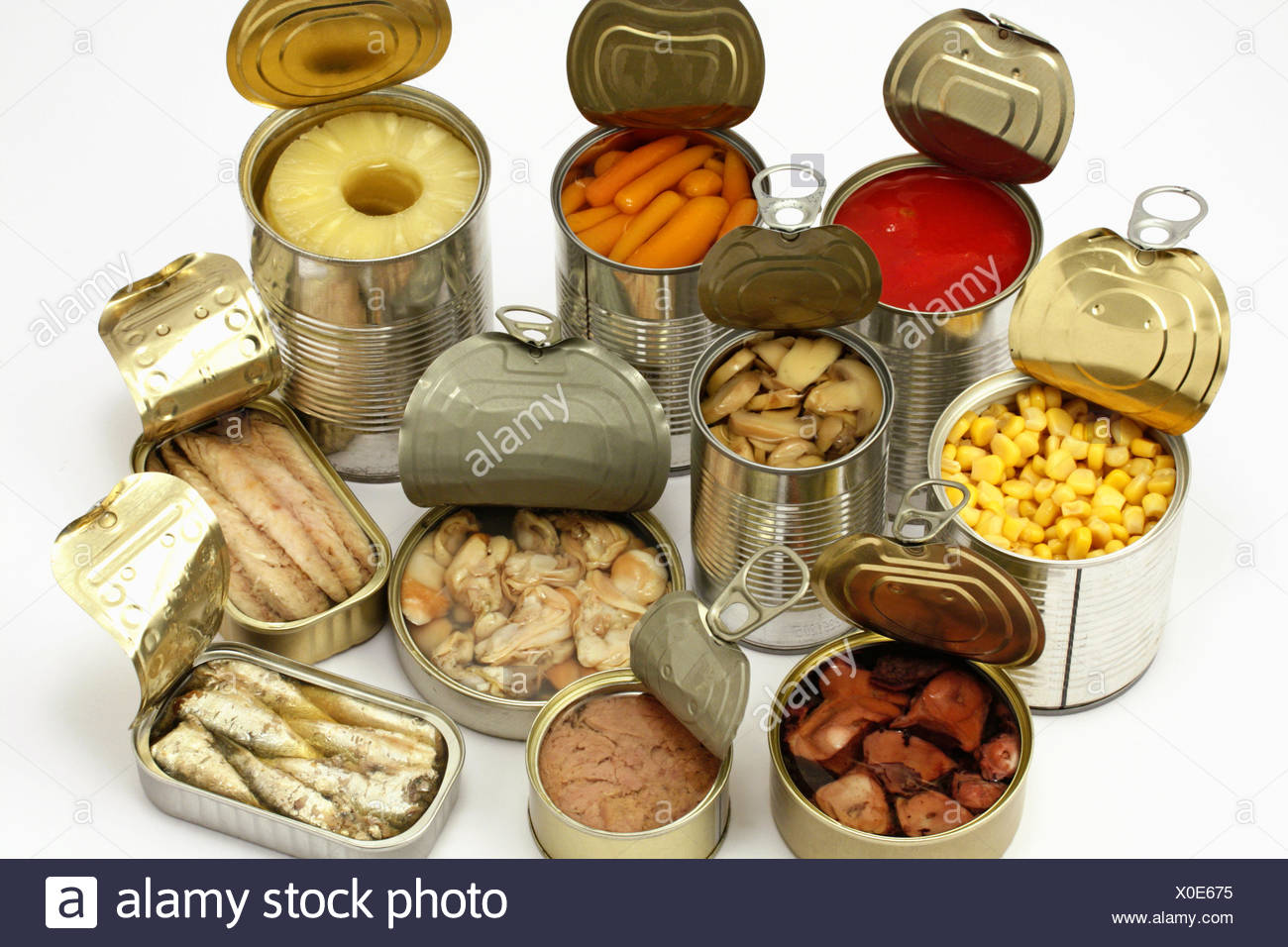 Latas de conserva Foto de stock