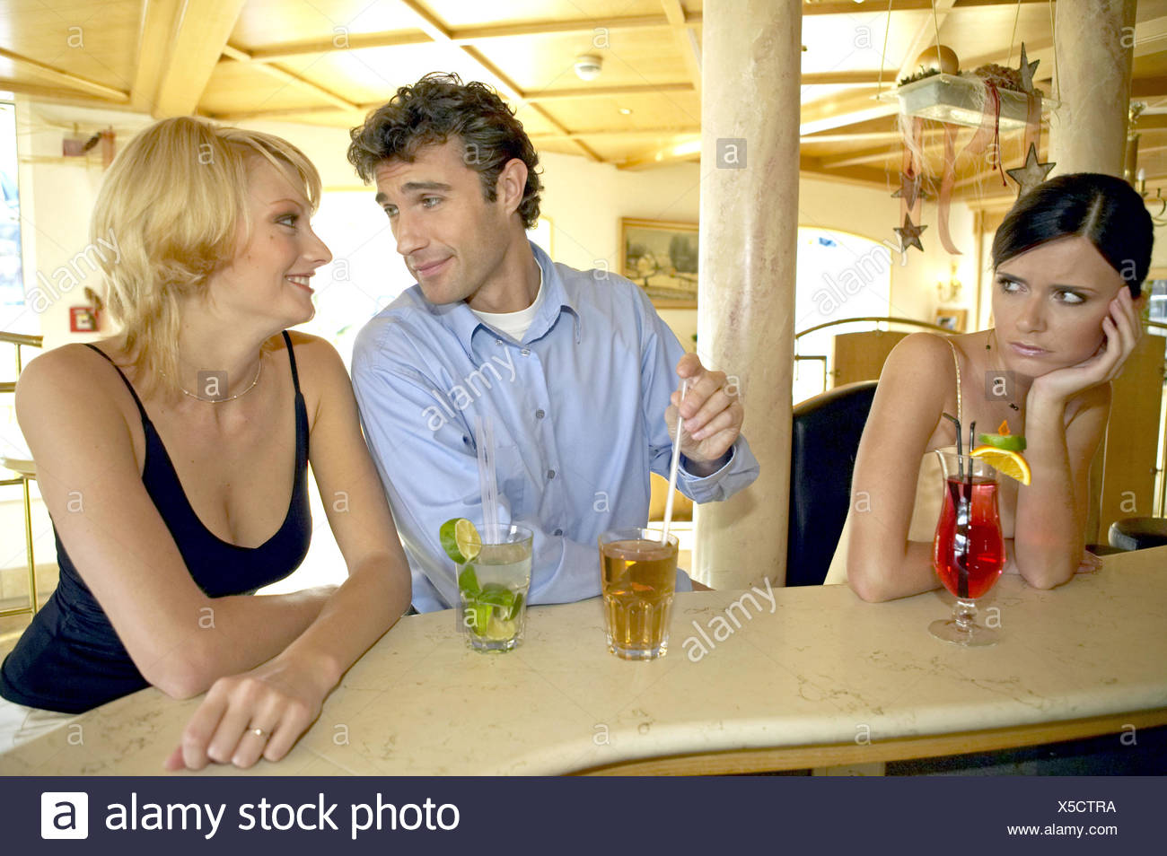 Flirtsignale Frauen
