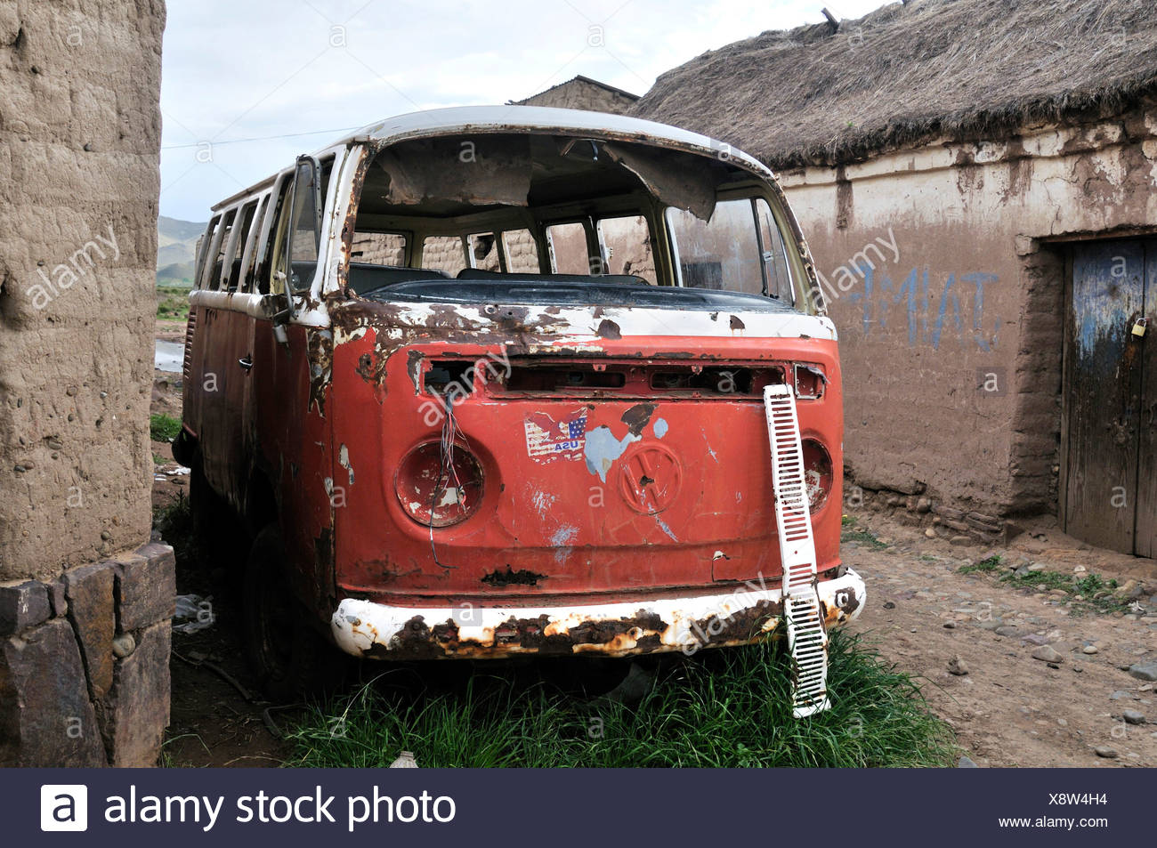 Volkswagen Rojo Viejo Autobus Coche De Chatarra Altiplano Boliviano Departamento De Oruro Bolivia America Del Sur Fotografia De Stock Alamy Volkswagen Rojo Viejo Autobus Coche De Chatarra Altiplano Boliviano Departamento De Oruro Bolivia America Del Sur Fotografia De Stock Alamy