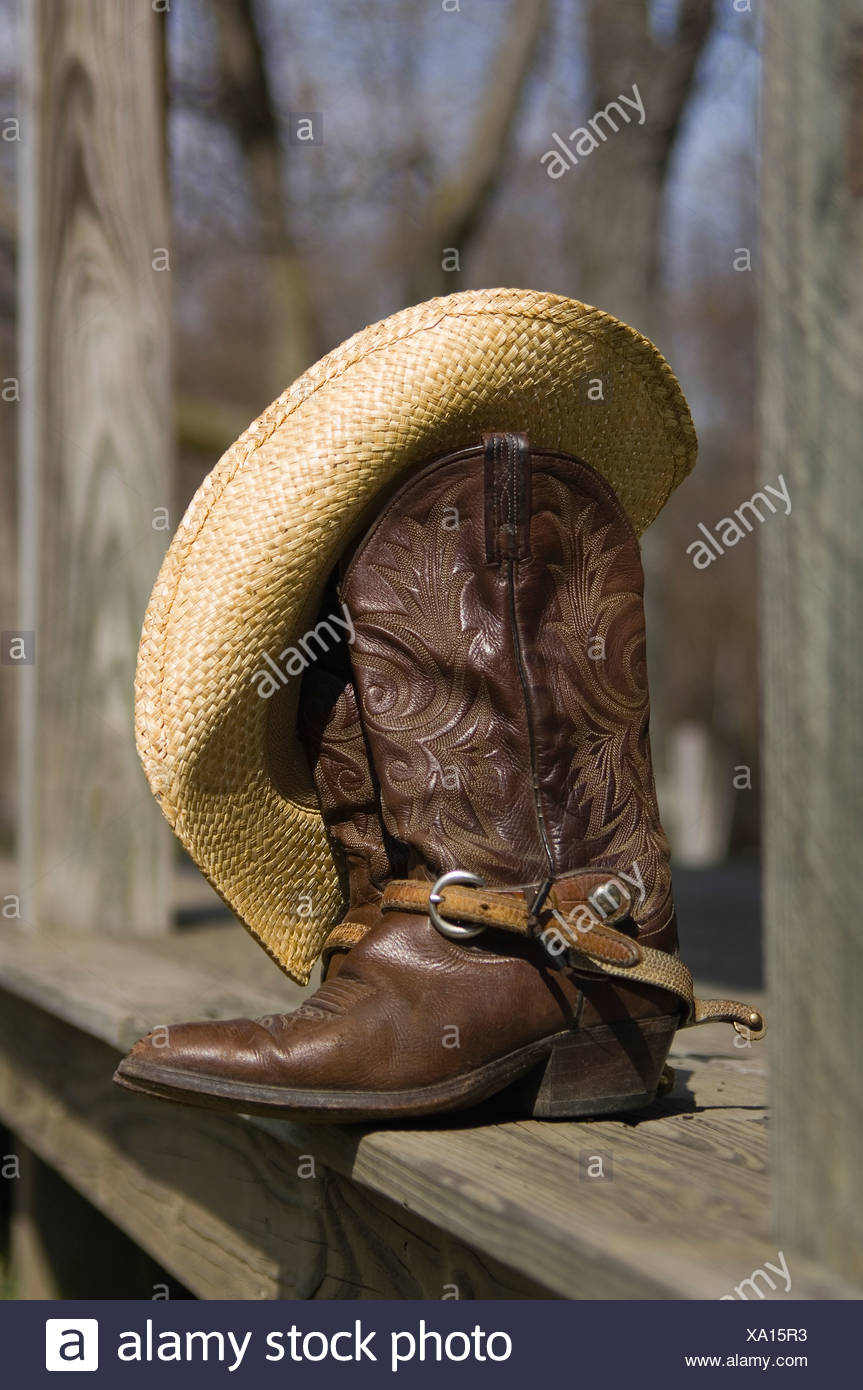 sombrero y botas vaqueras