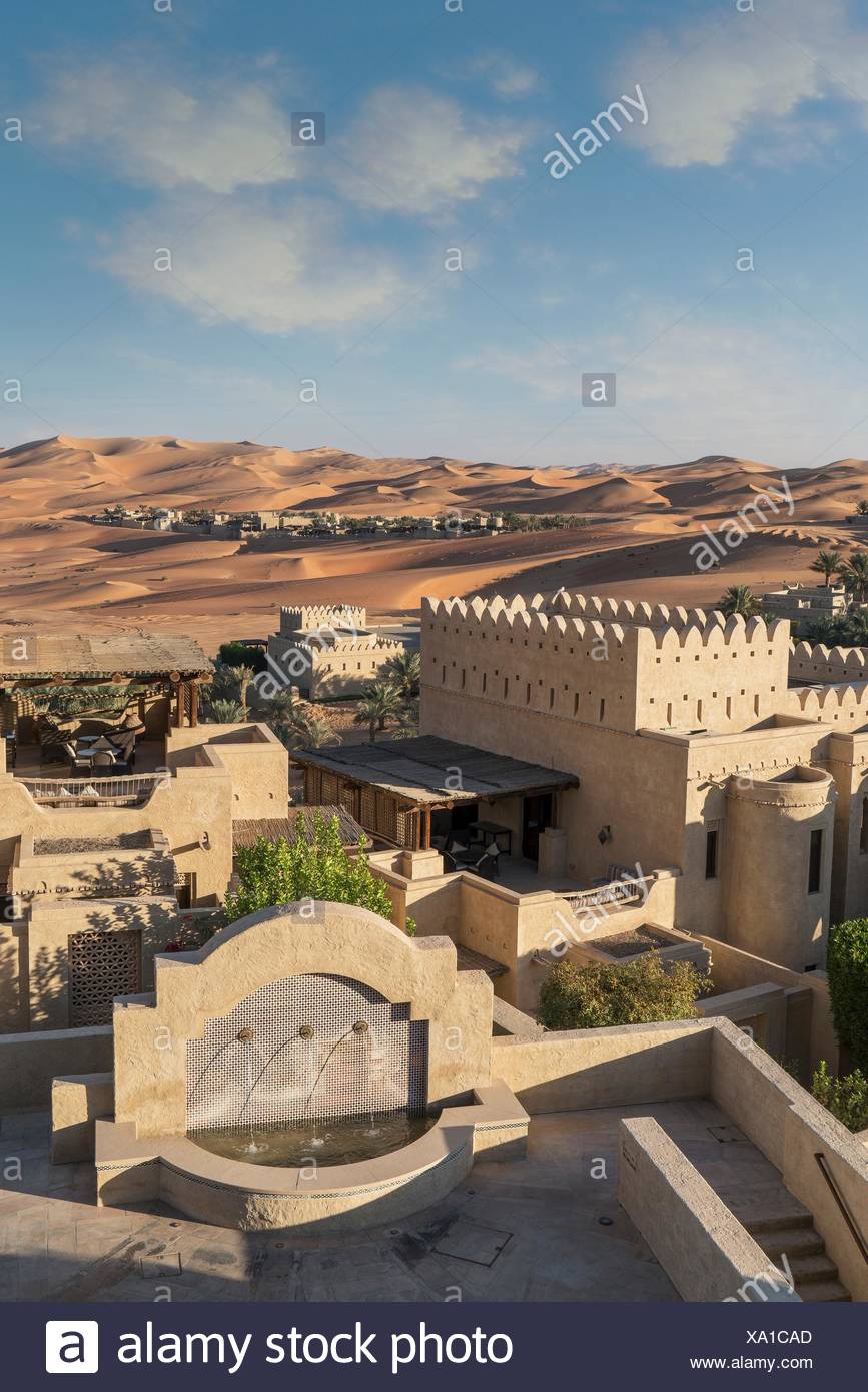 El lujoso resort Qasr Al Sarab, del Anantara grupo, cuarto vacío ... El lujoso resort Qasr Al Sarab, del Anantara grupo, cuarto vacío ...