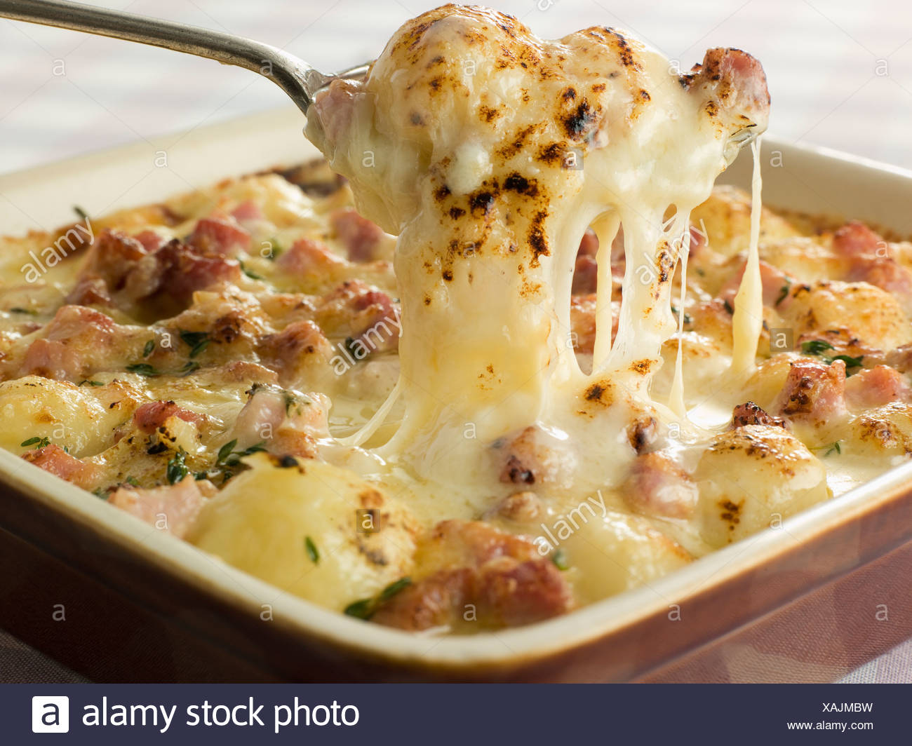 Plato De Tartiflette Fotografia De Stock Alamy
