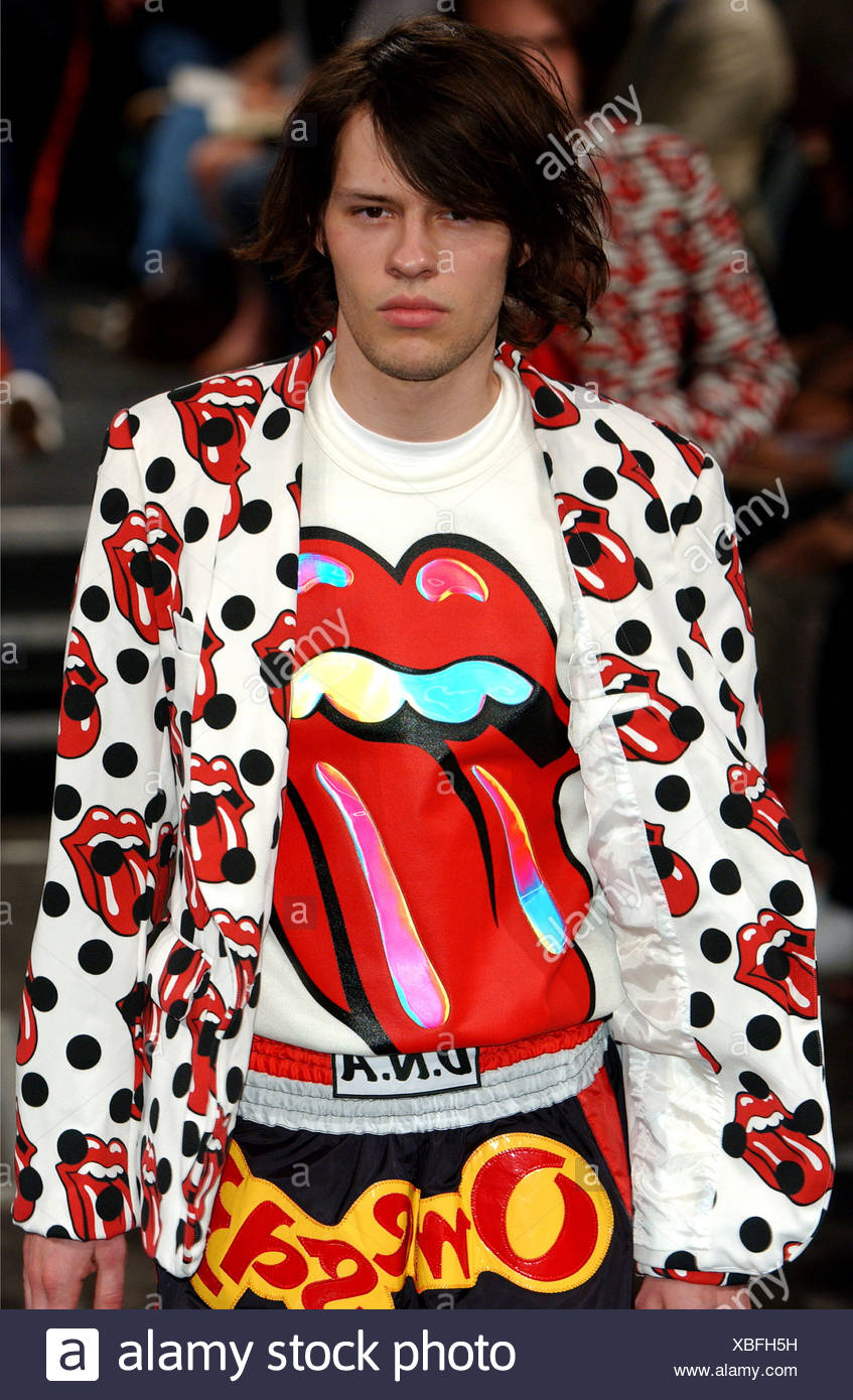 Comme Des Garcons 5.5 Batiment Shop, 60% OFF | www.localcoworking.cat