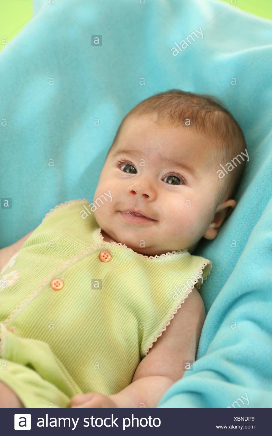 Bebe De 2 Meses La Cascara Del Asiento La Mitad Vertical Modelo Liberado Gente Nino Bebe Vestidos Morena Interiores Las Ninas La Posicion Posterior Ver No Sentarse Asiento Infantil Gorras Baby Retrato Bebe De 2 Meses La Cascara Del Asiento La Mitad Vertical Modelo Liberado Gente Nino Bebe Vestidos Morena Interiores Las Ninas La Posicion Posterior Ver No Sentarse Asiento Infantil Gorras Baby Retrato