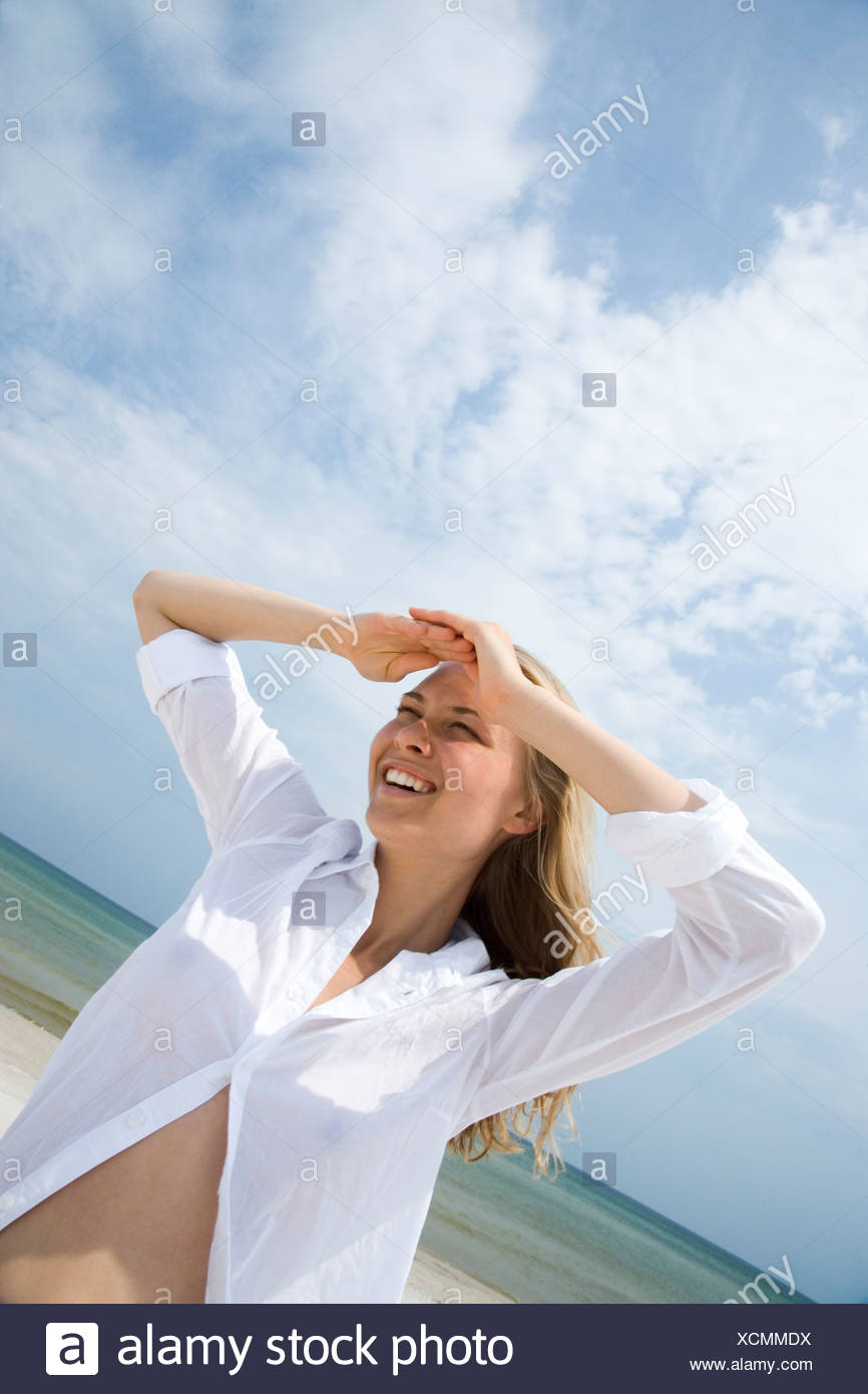 camisa blanca playa mujer