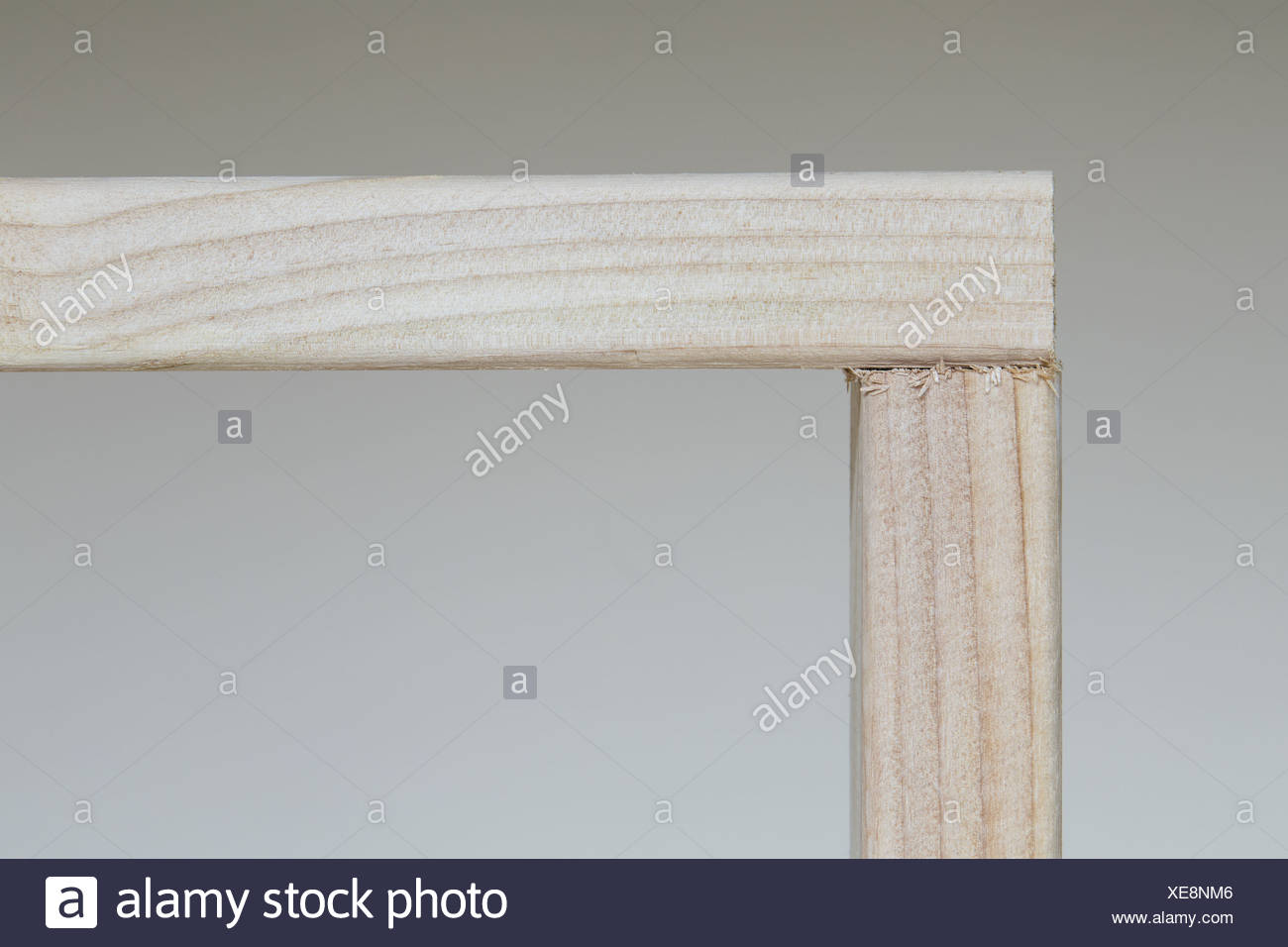El estado de Washington, EE.UU. el abeto montantes de madera de 2x4 en ángulo recto Foto de stock