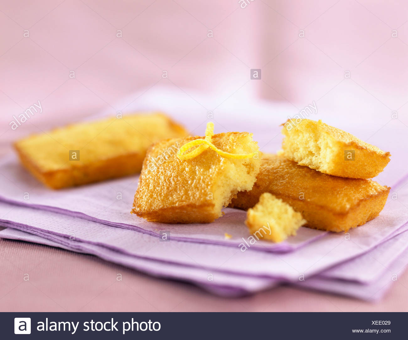 Bizcocho De Almendra Dedos Fotografia De Stock Alamy
