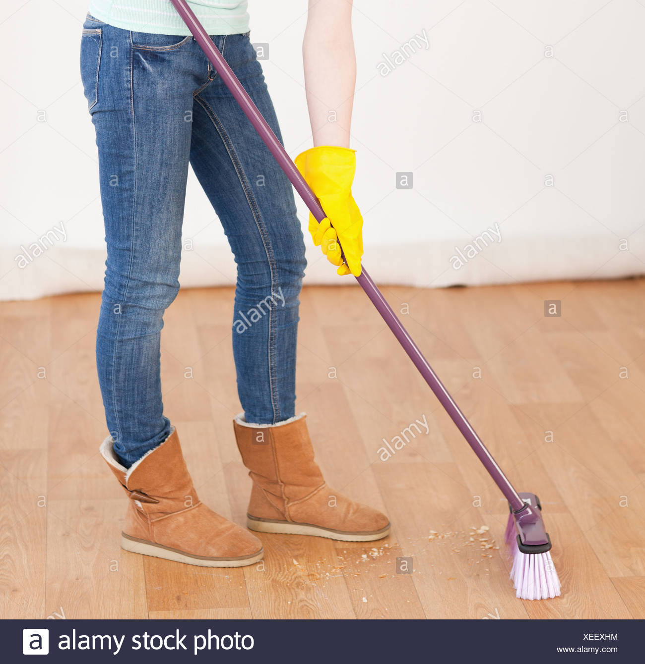 Barrer El Piso Fotos e Imágenes de stock Alamy