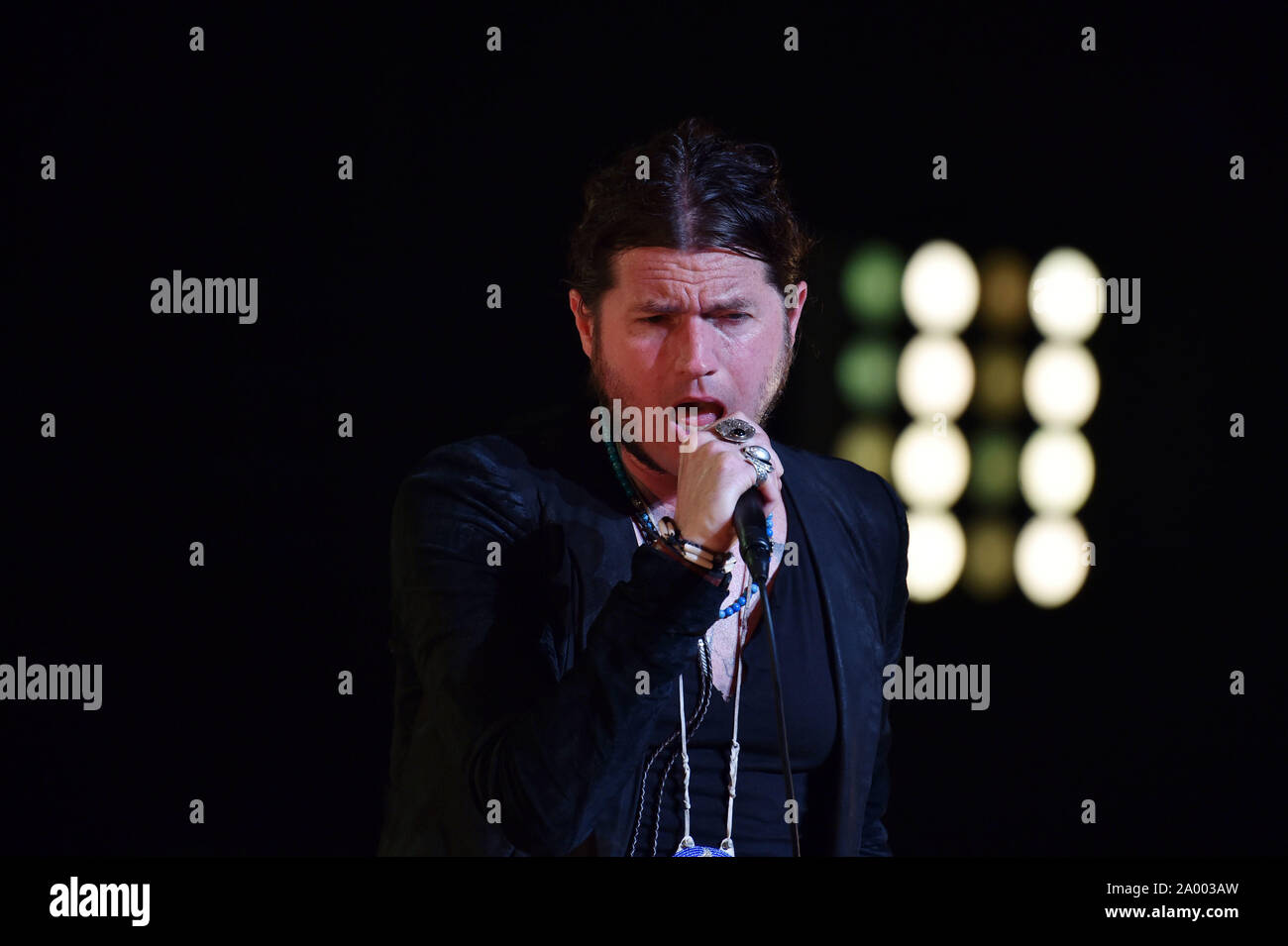 17 septembre 2019, à Norfolk, Virginie, USA : Rival Sons amène le rock à la foule à Chrysler Hall le 18 septembre 2019 à Norfolk, en Virginie. ..Photo ..©Jeff Moore 2019 (Crédit Image : © Jeff Moore/Zuma sur le fil) Banque D'Images