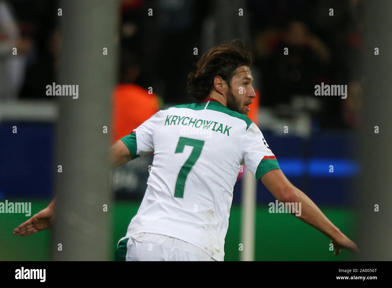 Leverkusen, Allemagne. 18 Sep, 2019. Grzegorz Krychowiak Lokomotiv Moscou de célèbre après avoir marqué son premier but de l'équipe au cours de l'UEFA Champions League GROUPE D match entre le Bayer Leverkusen et le Lokomotiv Moscou au BayArena.(Score final : Bayer Leverkusen 1-2 Lokomotiv Moskva) Credit : SOPA/Alamy Images Limited Live News Banque D'Images