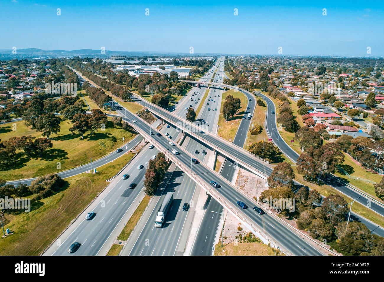 La route droite passant par correspondance dans Melbourne, Australie - vue aérienne Banque D'Images