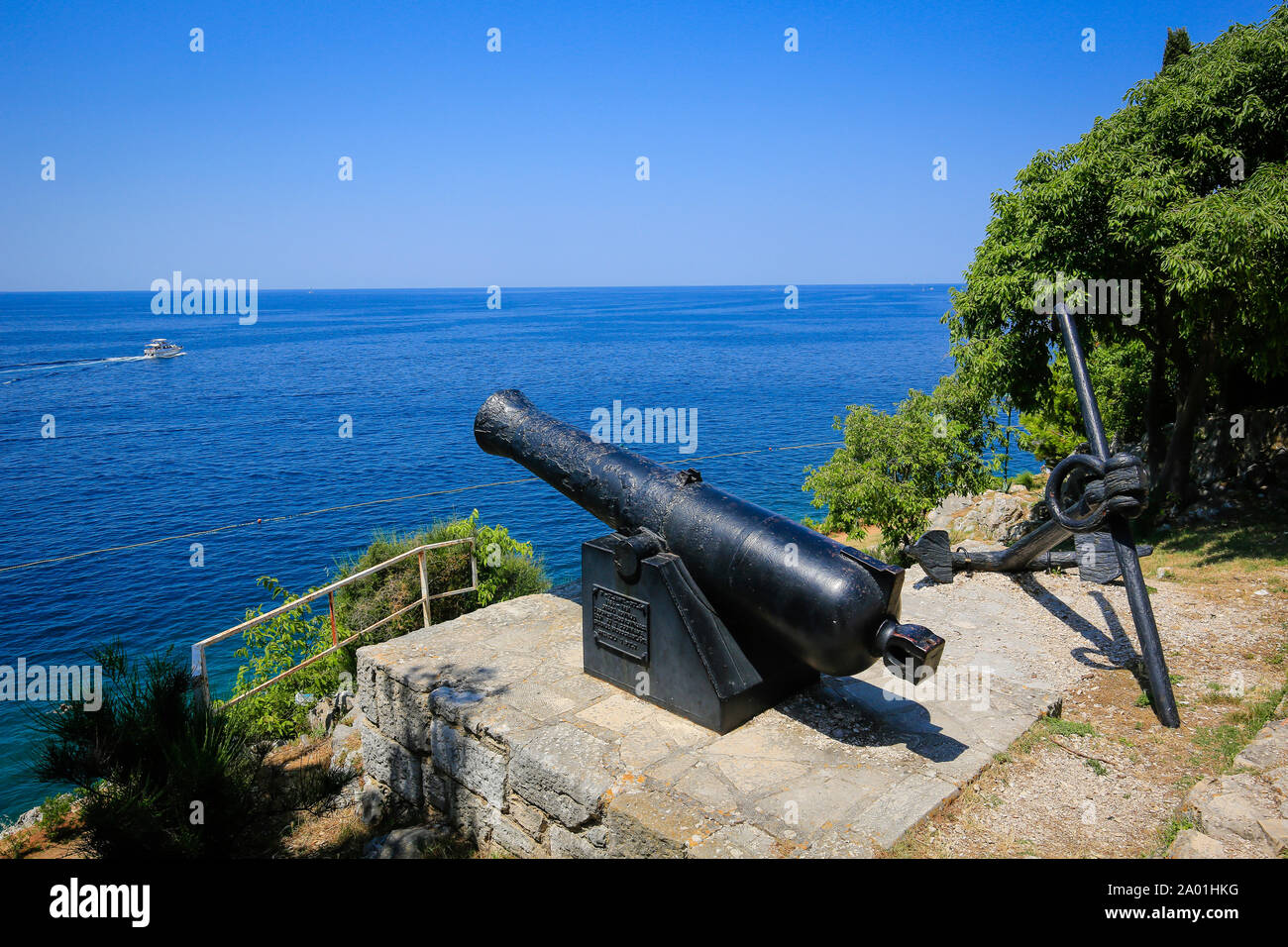 Rovinj, Istrie, Croatie - canon Historique de la fortification médiévale du port de Rovinj. Rovinj, l'Istrien, Kroatien - Historische Kanone der m Banque D'Images