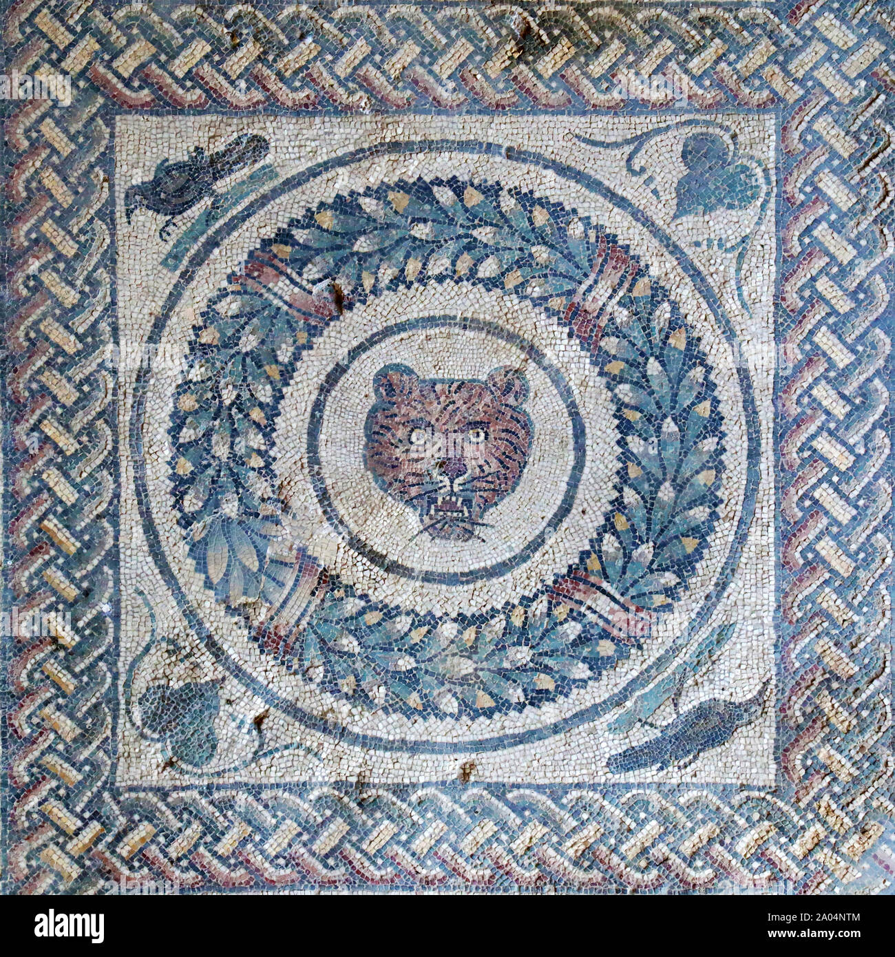 Tête de tigre en mosaïque romaine antique, Sicile Banque D'Images