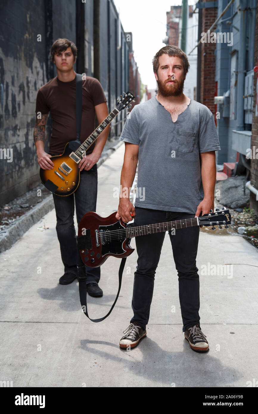 Underoath guitaristes Tim McTague et James Smith. Banque D'Images