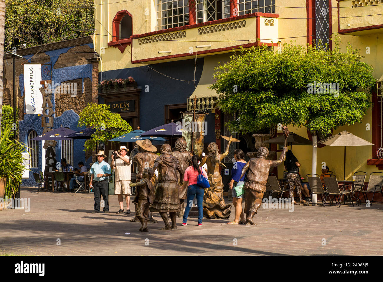 Sculptures de rue Banque de photographies et d’images à haute ...