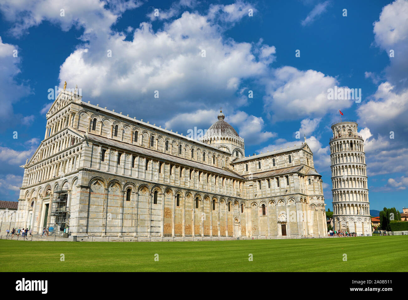 La cathédrale de Pise et la Tour Penchée de Pise clocher, la Piazza dei Miracoli, Pisa, Italie Banque D'Images